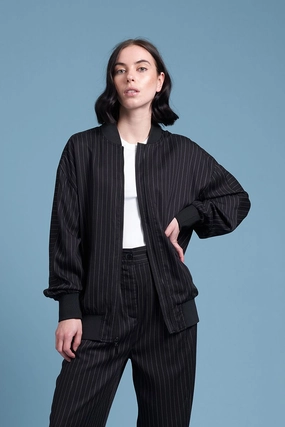 Siren - CSN2588 Fine Lines Jacket Insulated Layer Multi Pocket Functionality