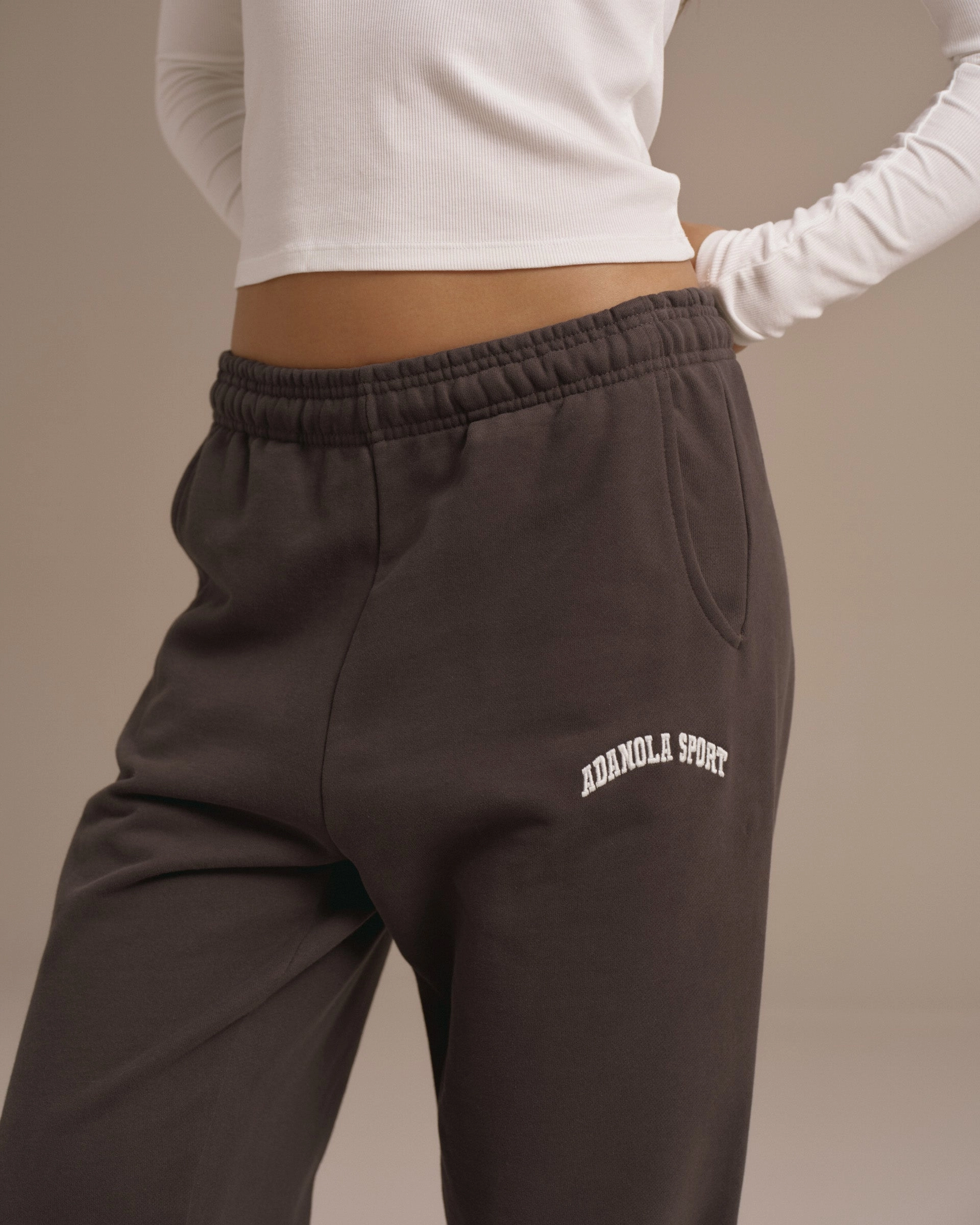 AS Sweatpants - Coffee Bean Full Motion