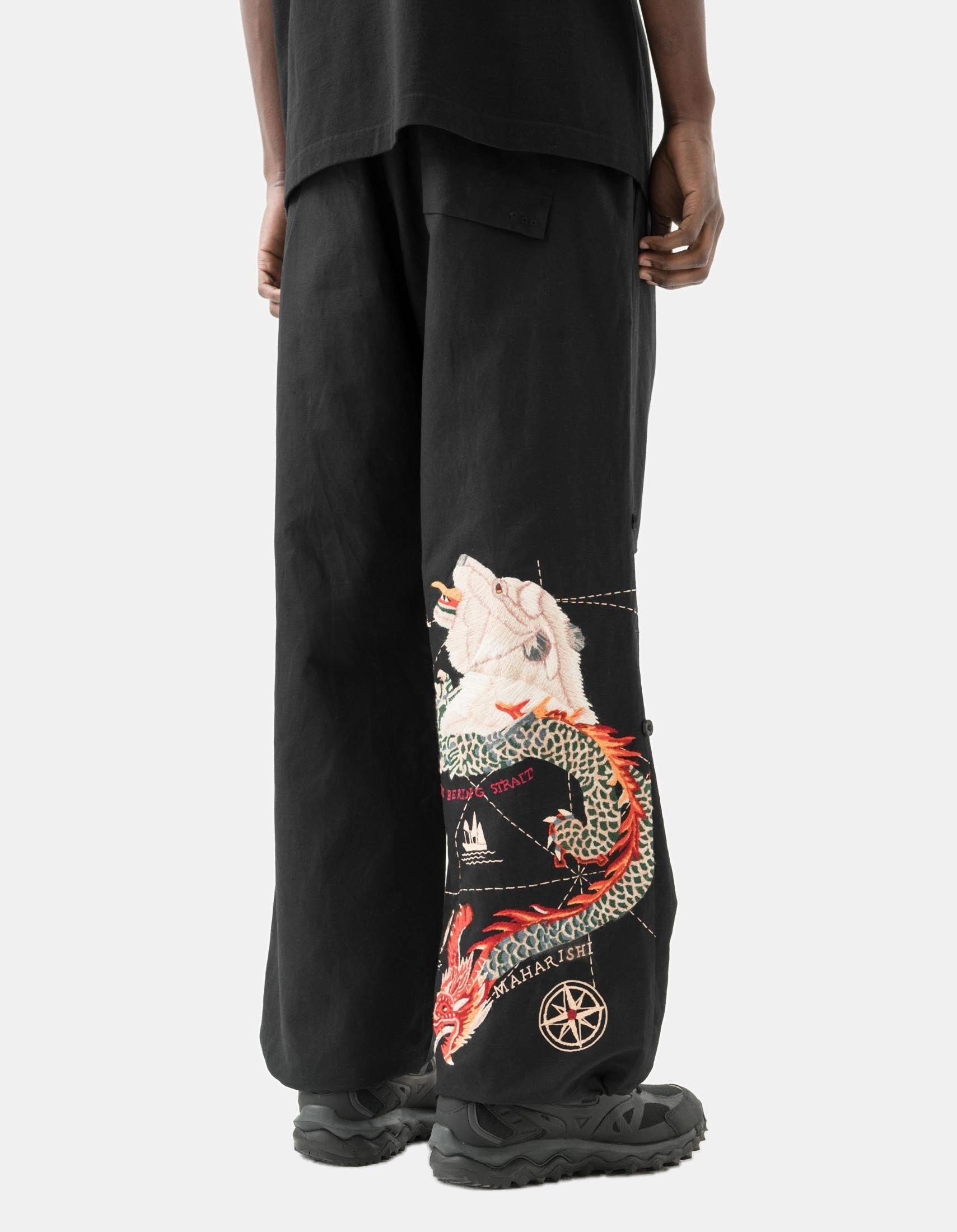 Movement Ready 7087 The Bering Strait Embroidered Loose Snopants? Black