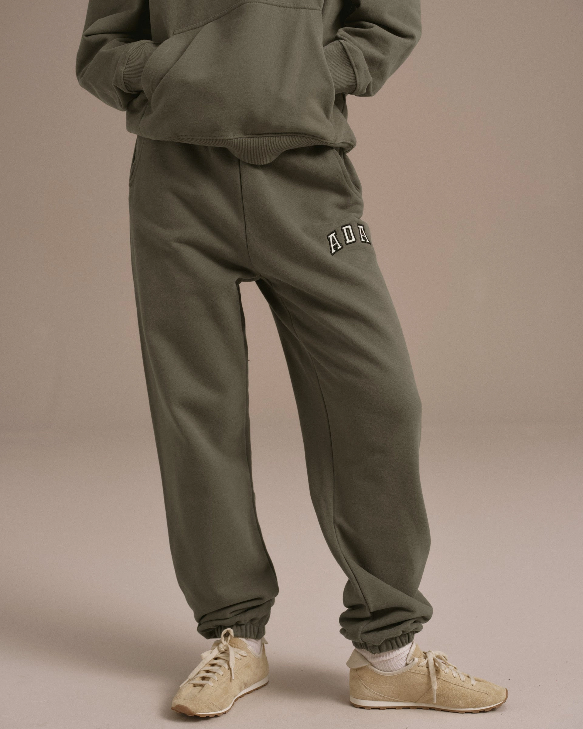 MultiPocketDesign ADA Sweatpants - Olive Green