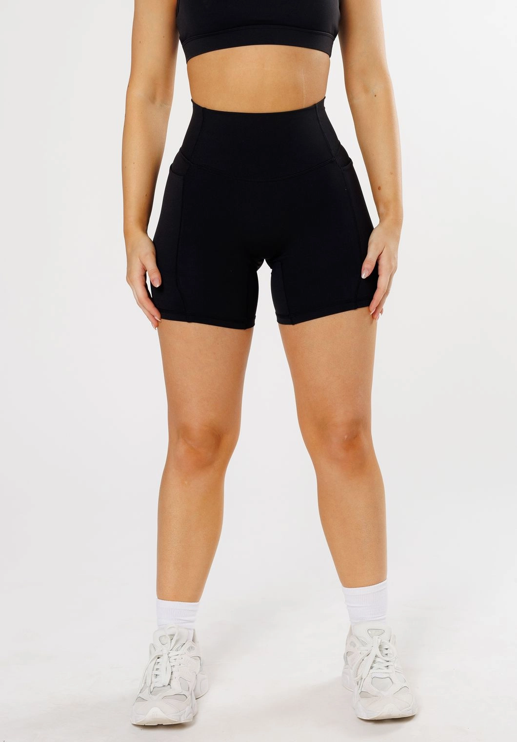RecStretch Empower Sculptseam? Plus Pocket Short 6?? Black Noise Free Fabric Comfy Active Wear
