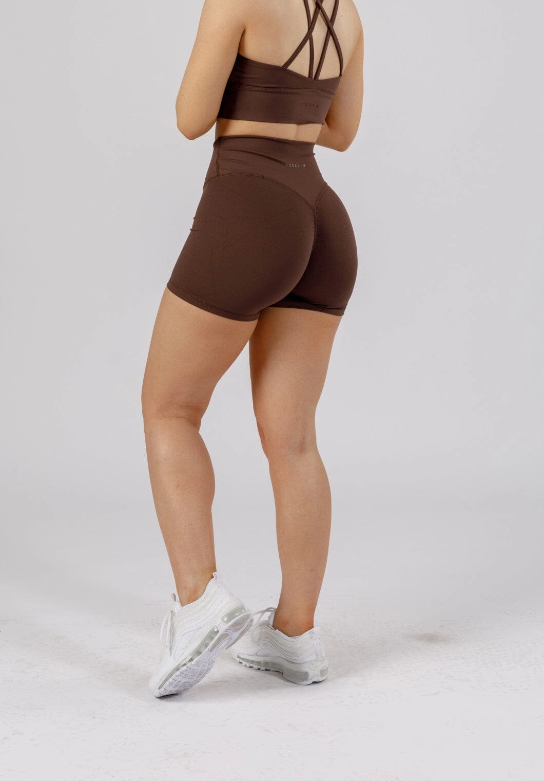 Easy Layering Tailored Cut RecStretch Original Sculptseam? Plus Short 5" Walnut