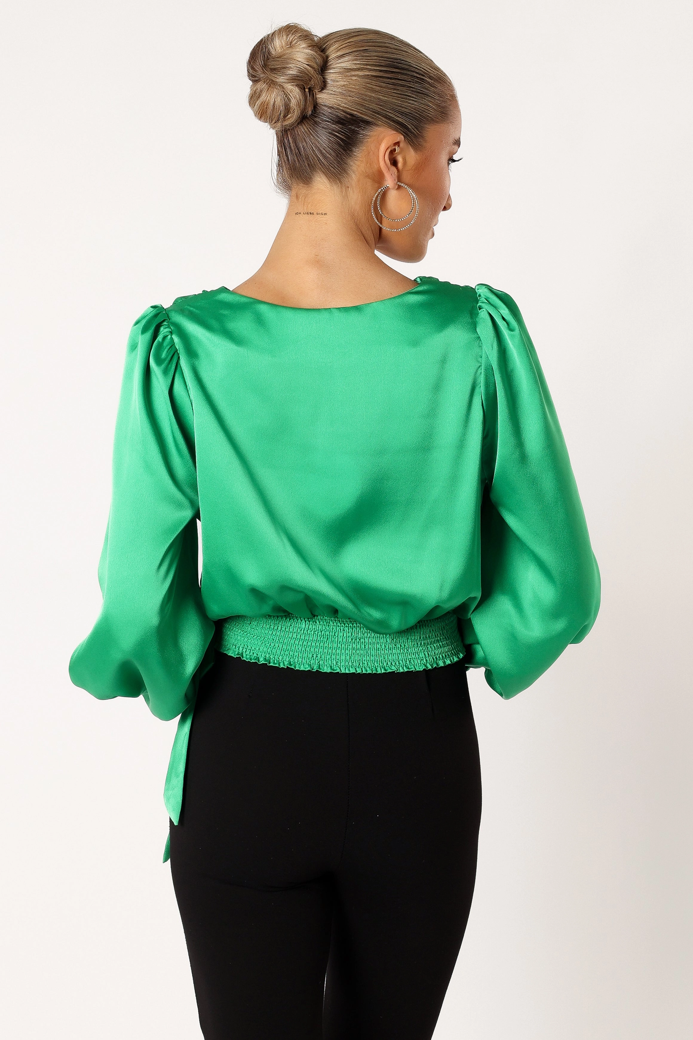 Tiarne Long Sleeve Top - Green Gift Idea Odor control