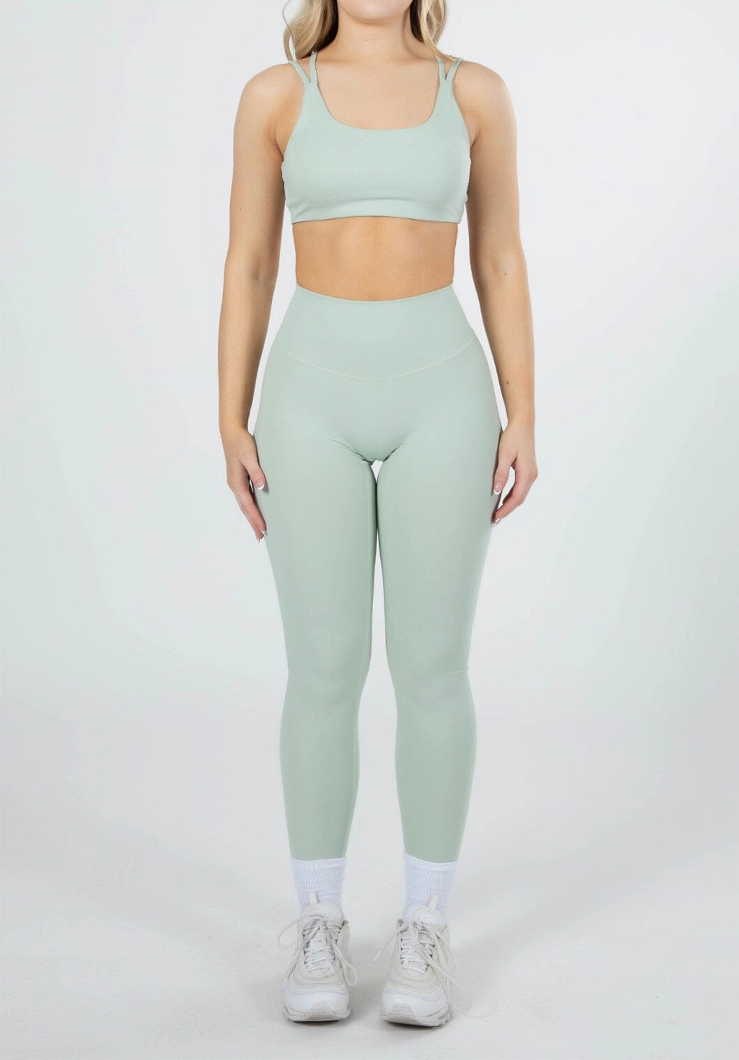Ultra Light Outdoor Running City Walk Soft Touch RecStretch Original Sculptseam? Plus Legging Sage