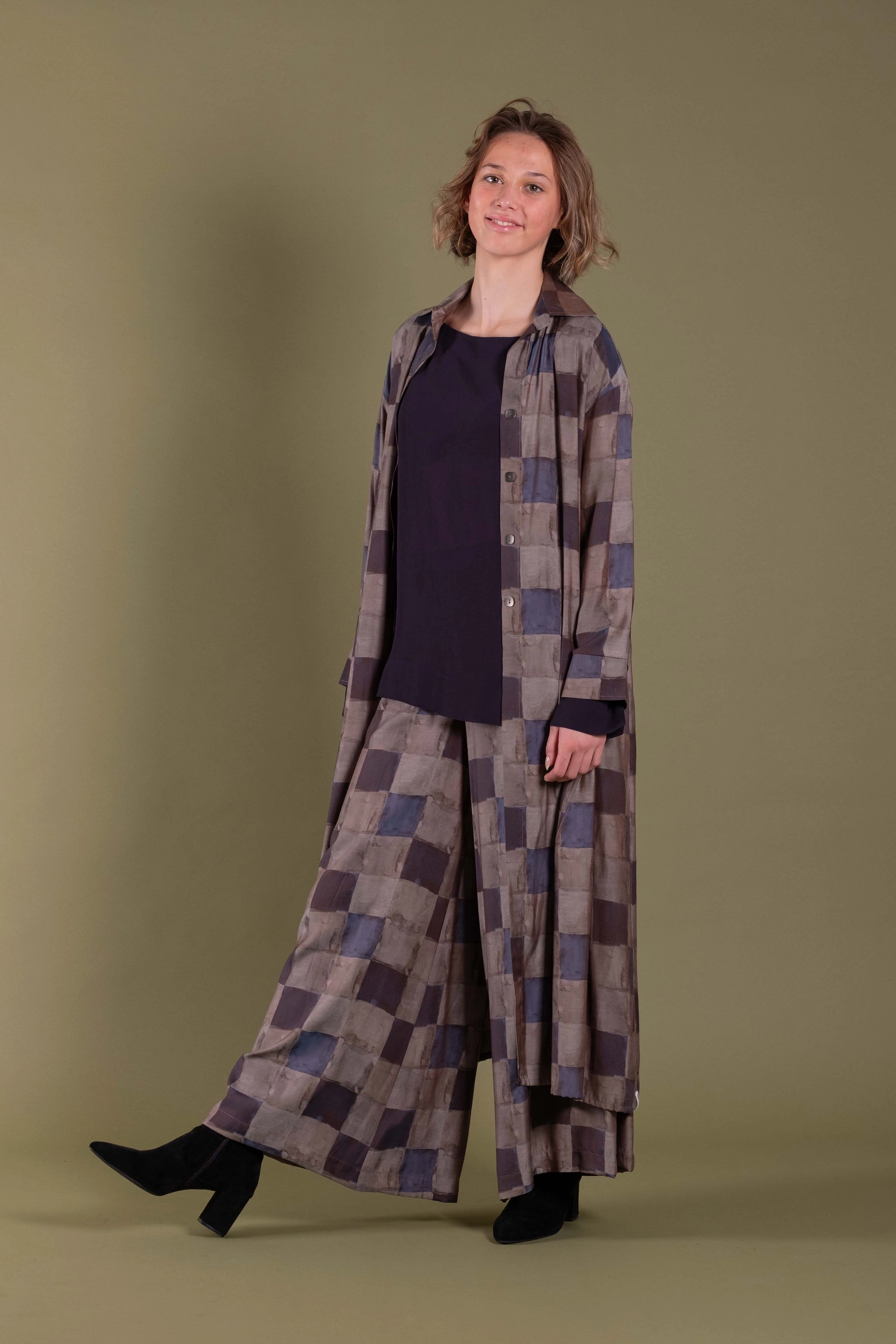 Deeanne Hobbs - DHW25-86 Trooper Shirt Compact Design