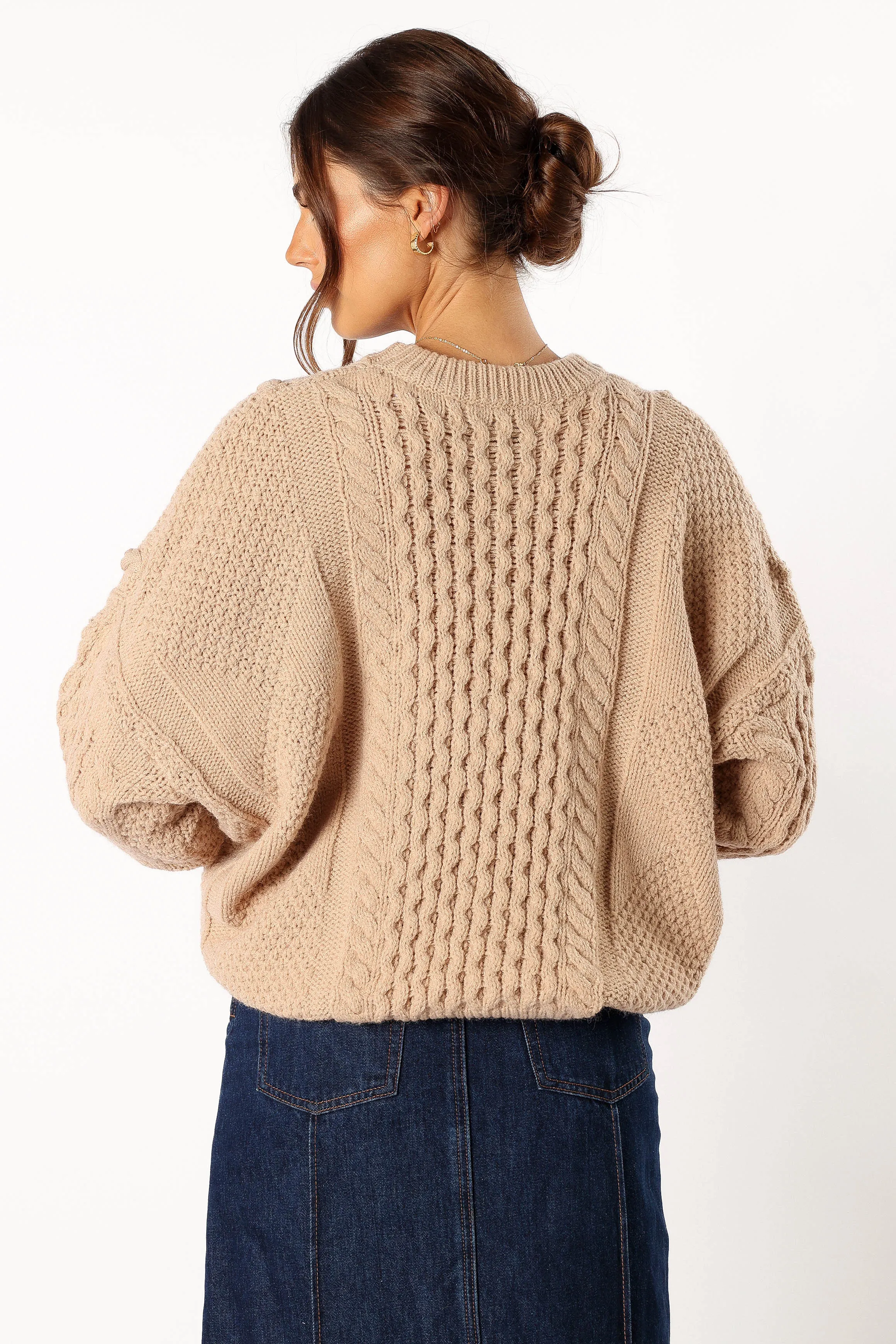 Bentley Knit Sweater - Oatmeal Ultra Soft Yarn All Fit Look