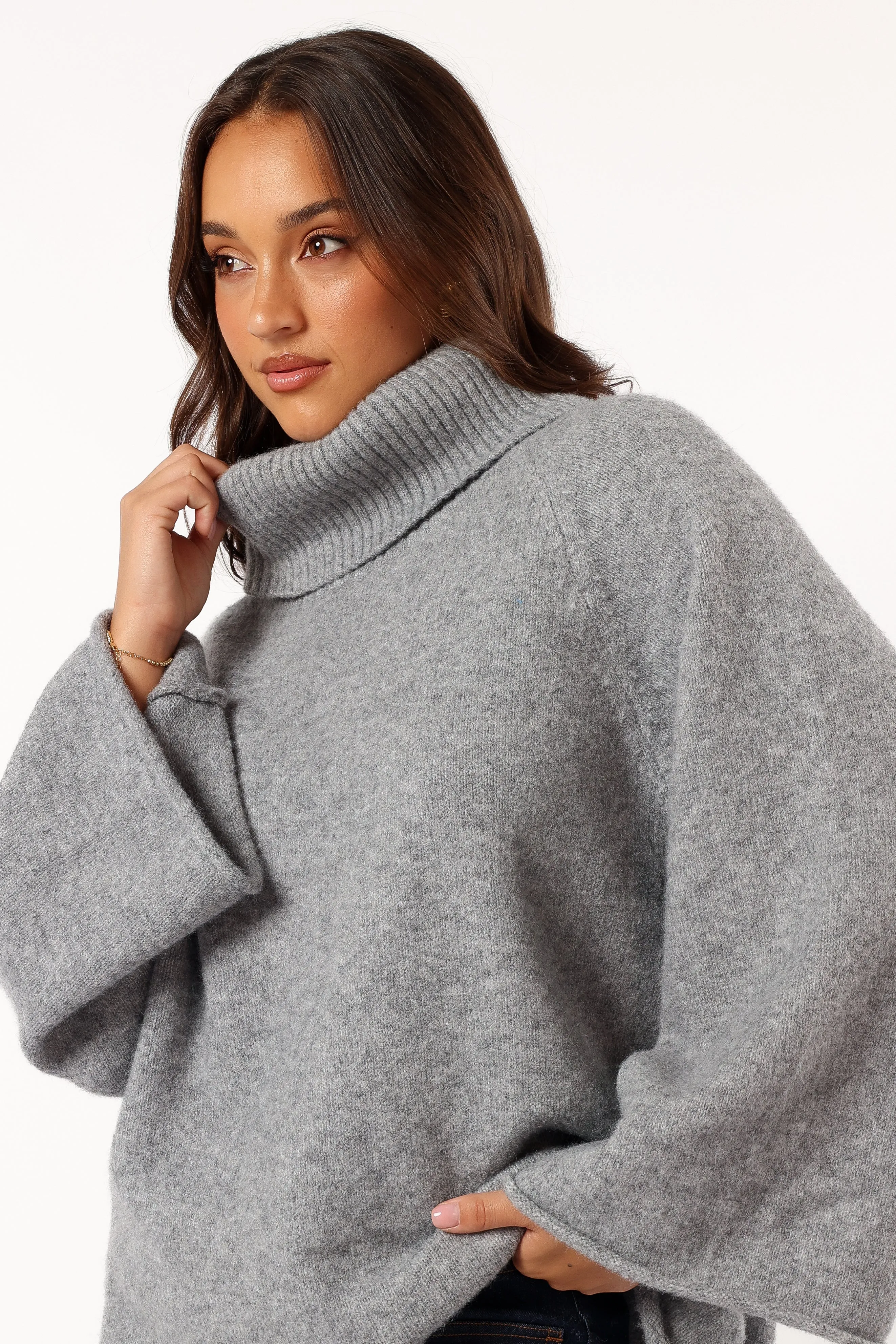 Quiet Tone Fall Wardrobe Bindy Cowlneck Knit Sweater - Grey Marle