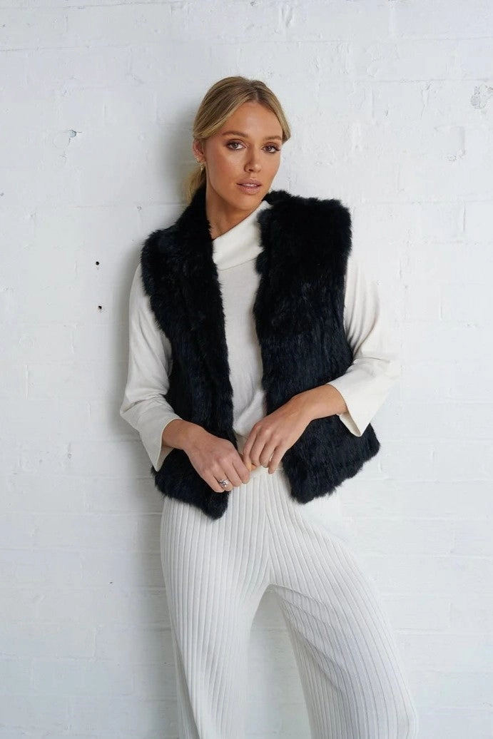 Autumn Wear Birds of a Feather - LLF30V Neeve Vest