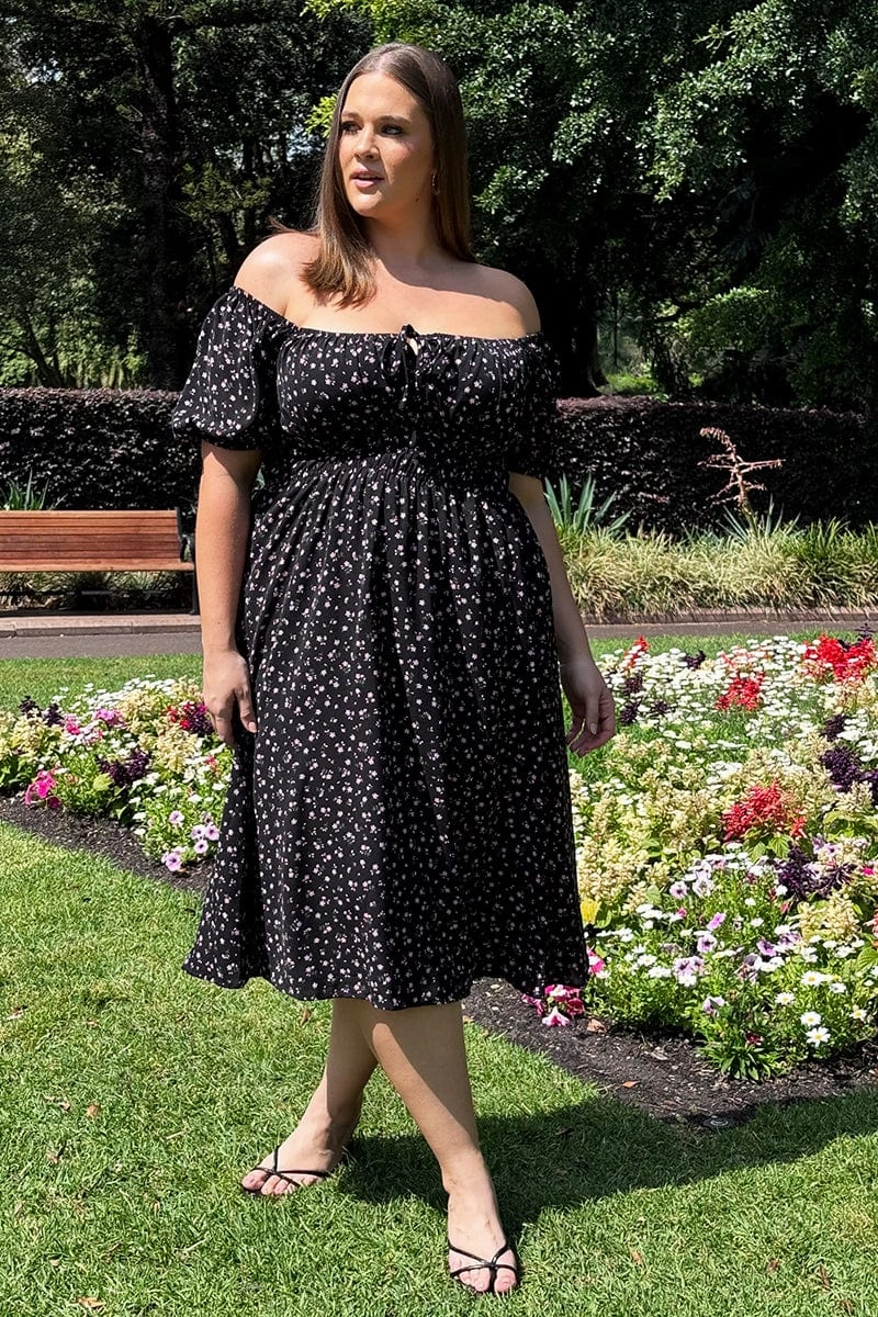 Black Ditsy Midi Dress Short Sleeve Ruched Bust Japan Cool Flattering Shape Look