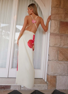 Island Girl Maxi Dress - Yellow Polished Fit Versatile Layering