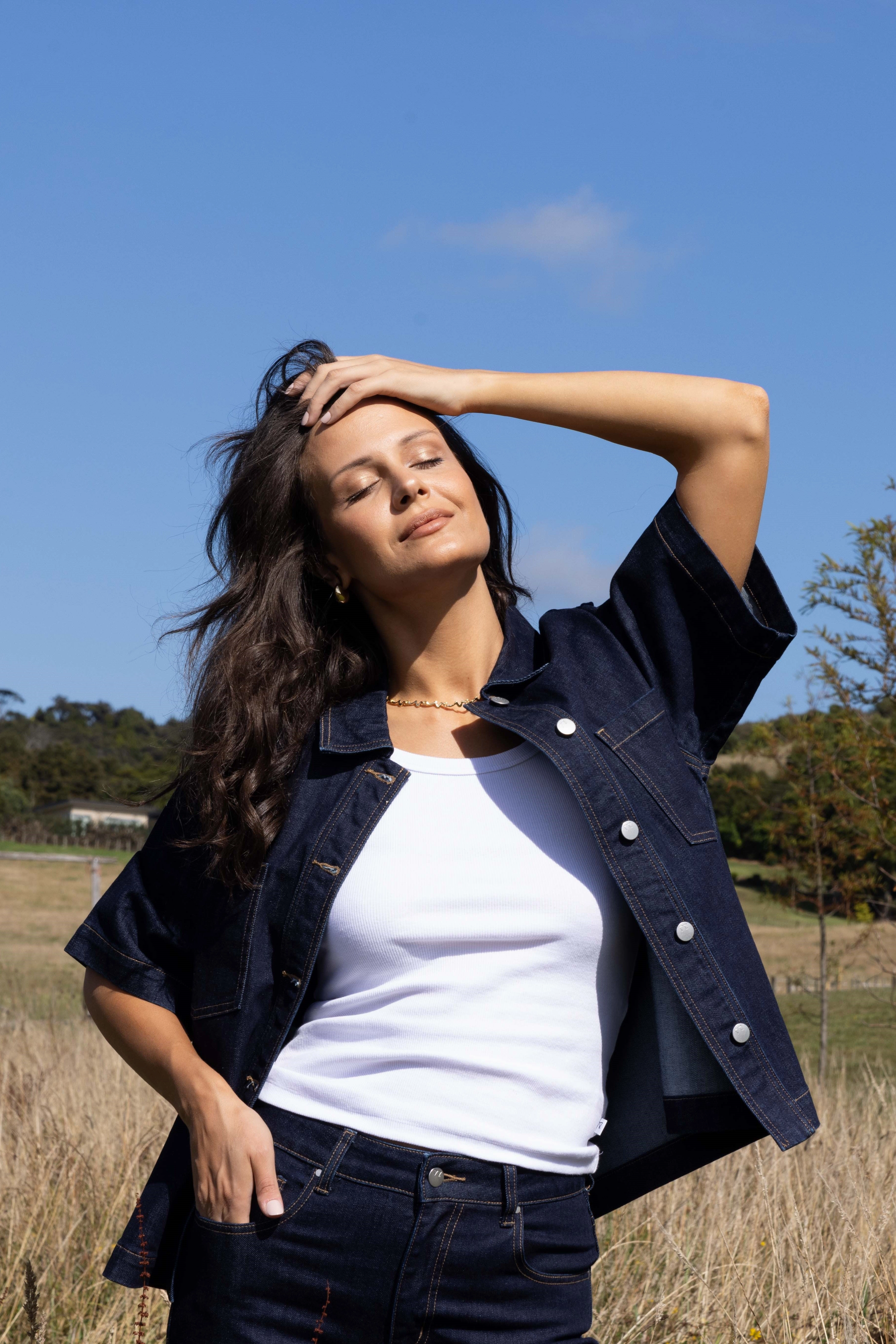 Flexible Layer Fit All Season Compatibility Shine On Label Nolan Short Sleeve Denim Shacket Indigo