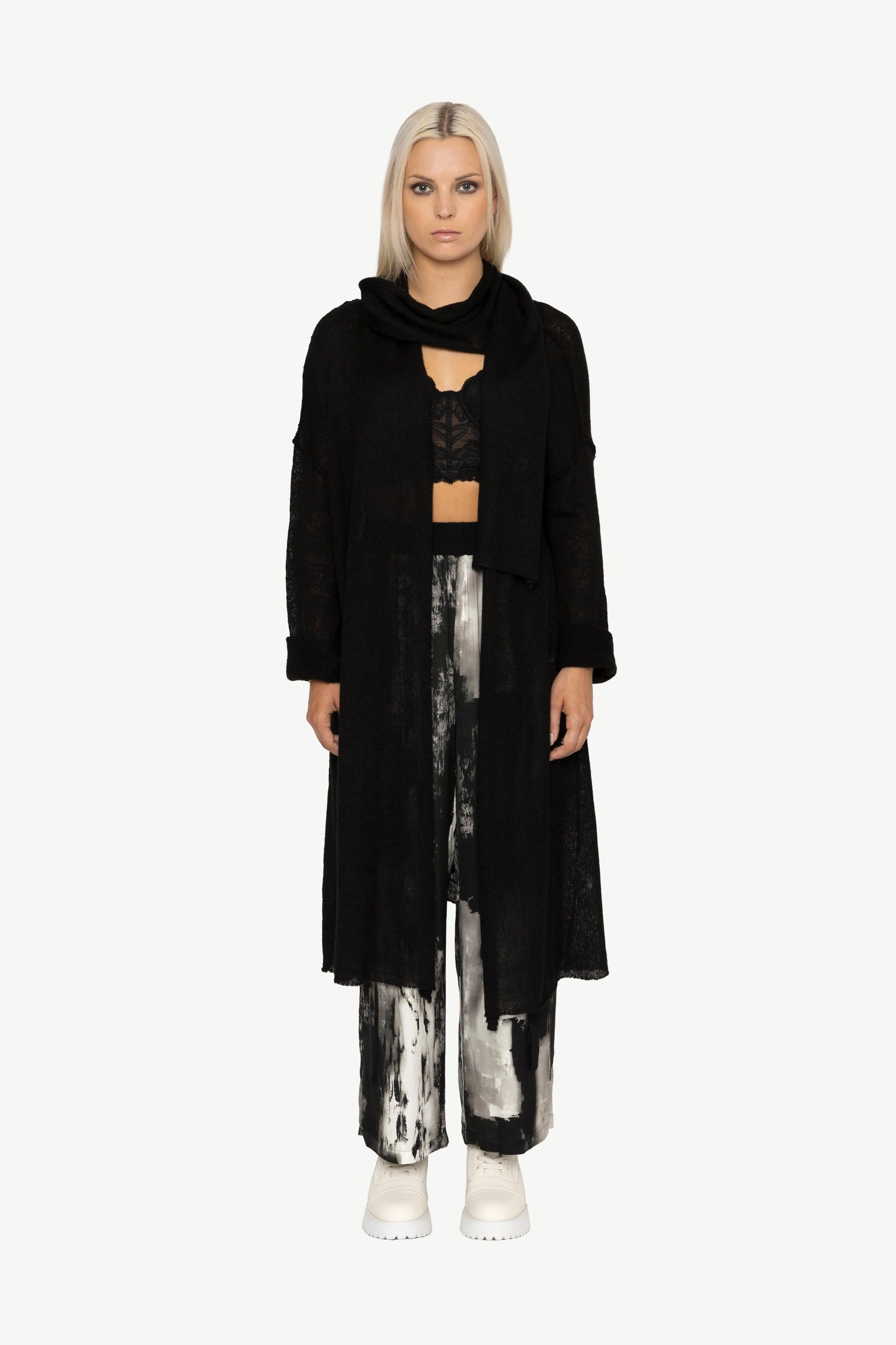 Bone and Arrow - 4418 Imani Cardigan Full Zip Closure Functional Piece