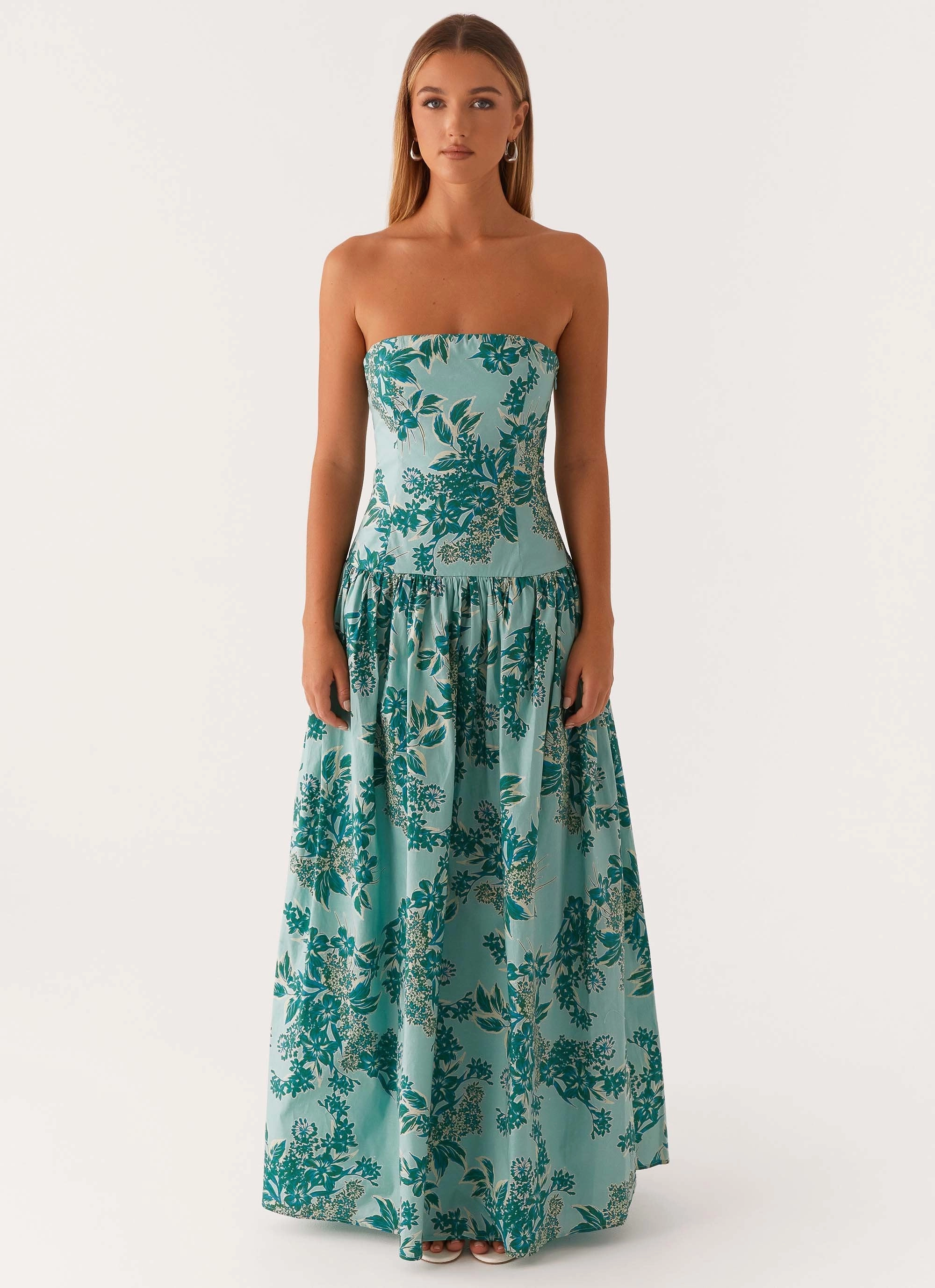 Stylish and Simple Playful touch Andorra Maxi Dress - Cloud Nine Floral