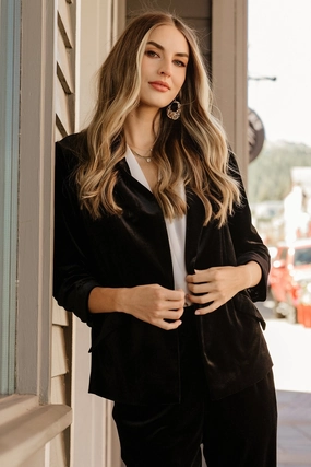 SeamSealed Edges Brinton Velvet Blazer | Black