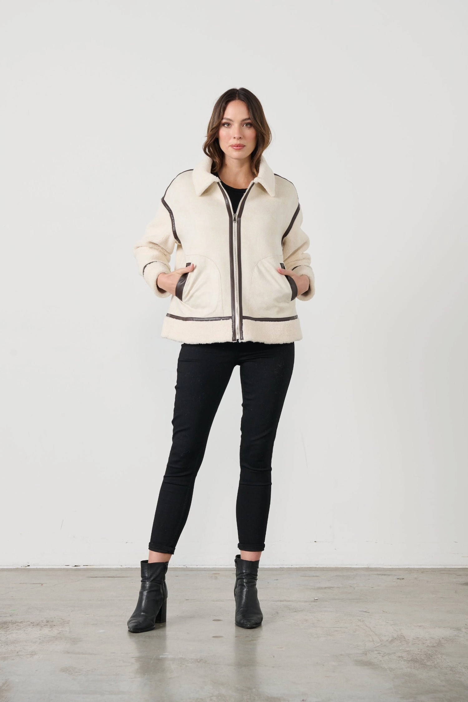 AntiStatic Inner Layer Caju - CZ962 Faux Suede and Sherpa Jacket