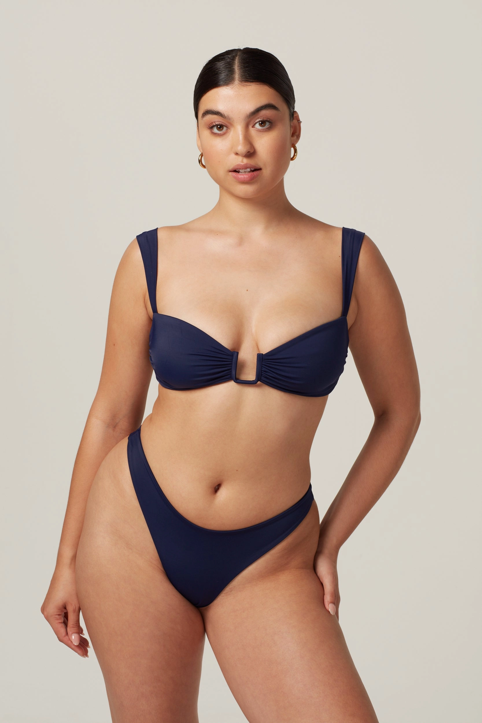 Cannes Top - Ocean Blue Waterfront Leisure