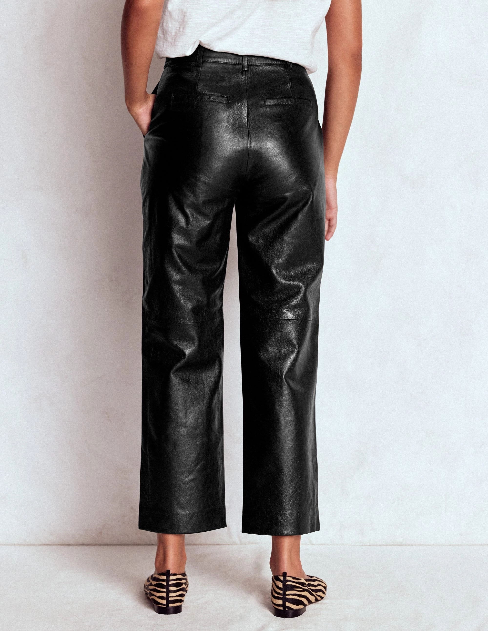 Canonbury Leather Trousers-BLACK Minimalist Fit Comfy Texture