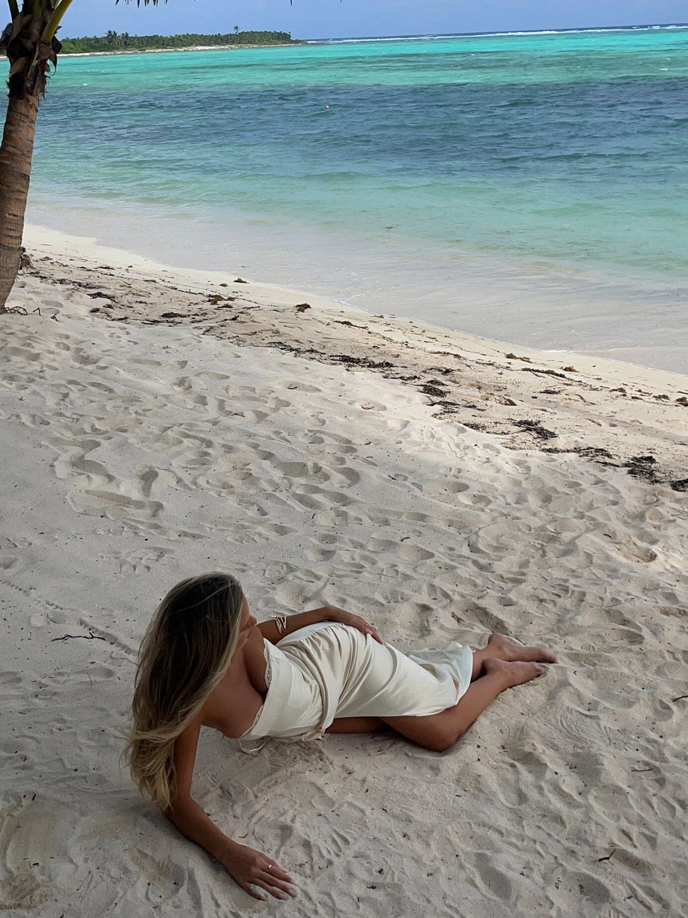 Clean Touch CARMENNE MAXI DRESS IVORY