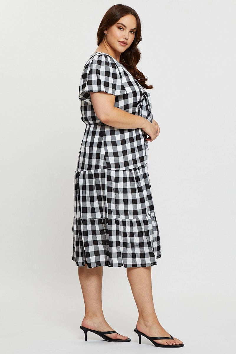 Check Midi Dress V-neck Short Sleeve CrinkleResistantWeave Soft and Chic