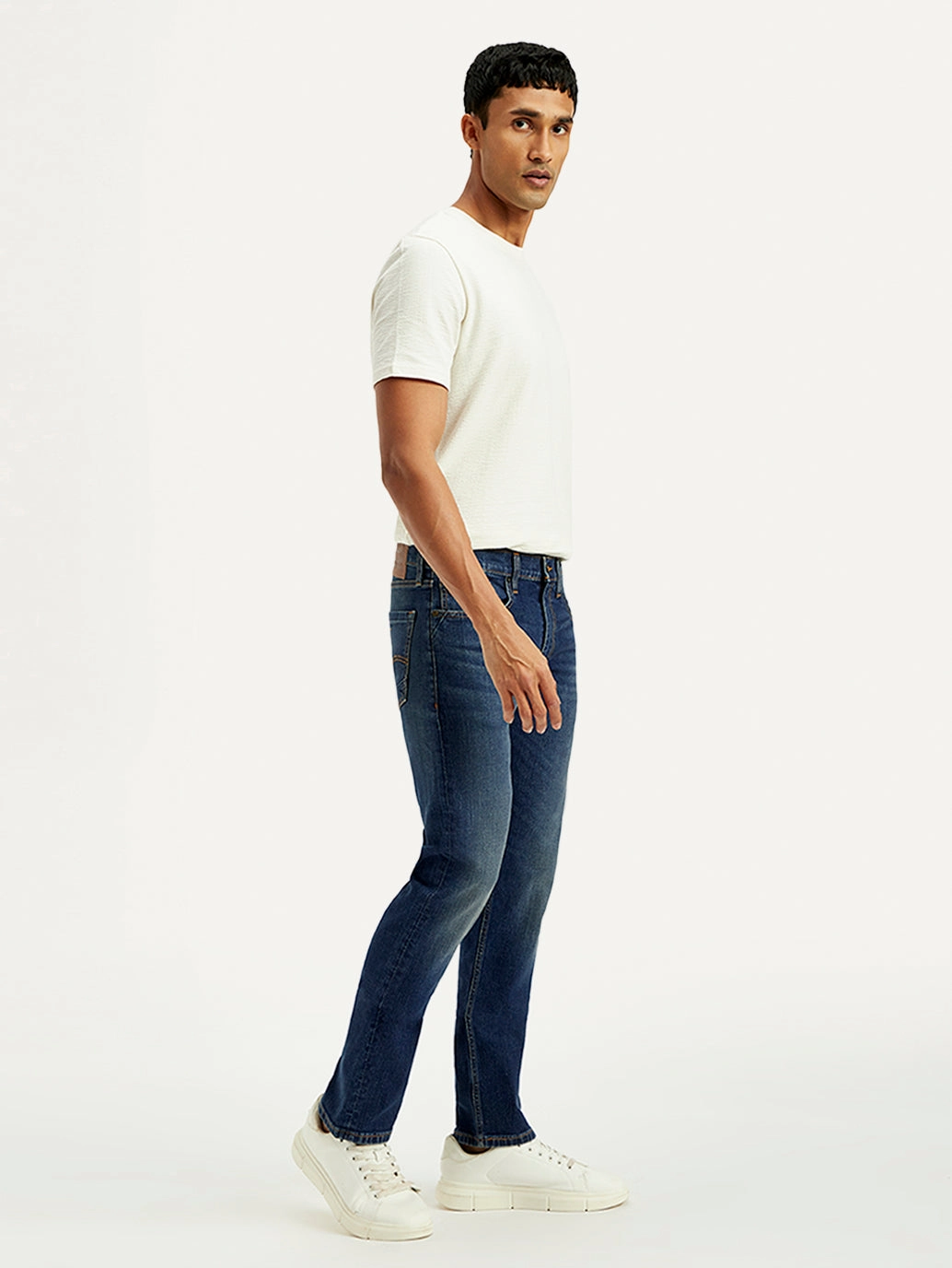 Relaxed Look Soft Sustainable Men's Tinted 513 Blue Slim Straight Fit Mid Rise Jeans