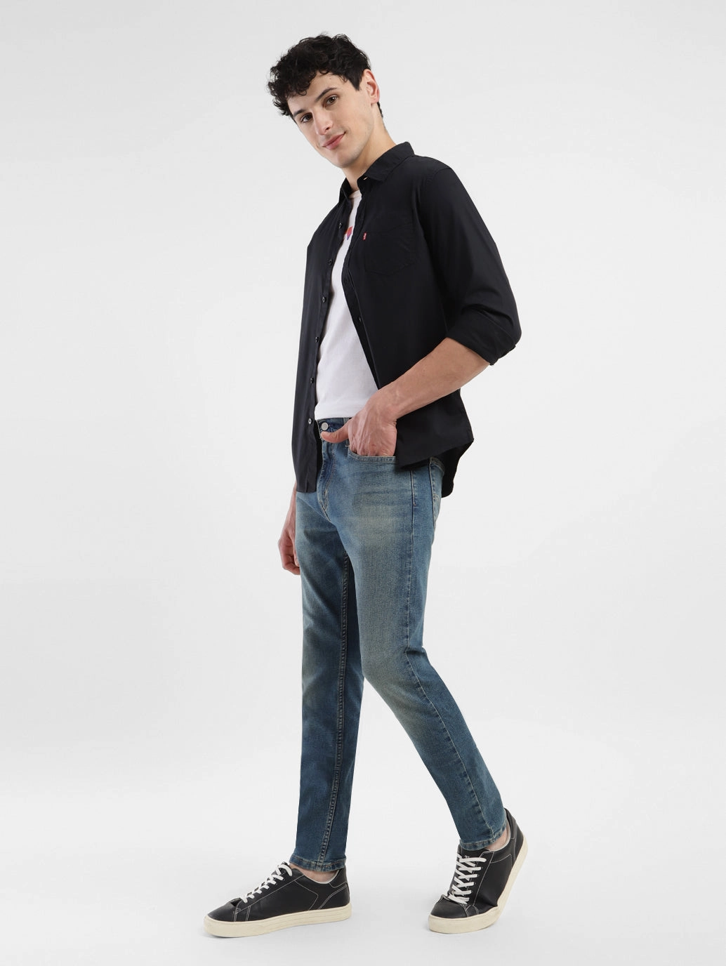 Regular Look Timeless Look Men's 512 Blue Slim Tapered Fit Mid Rise Jeans