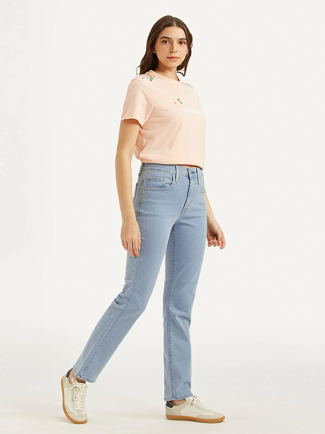 Outfit Combo Women's 724 Light Blue Straight Fit High Rise Jeans