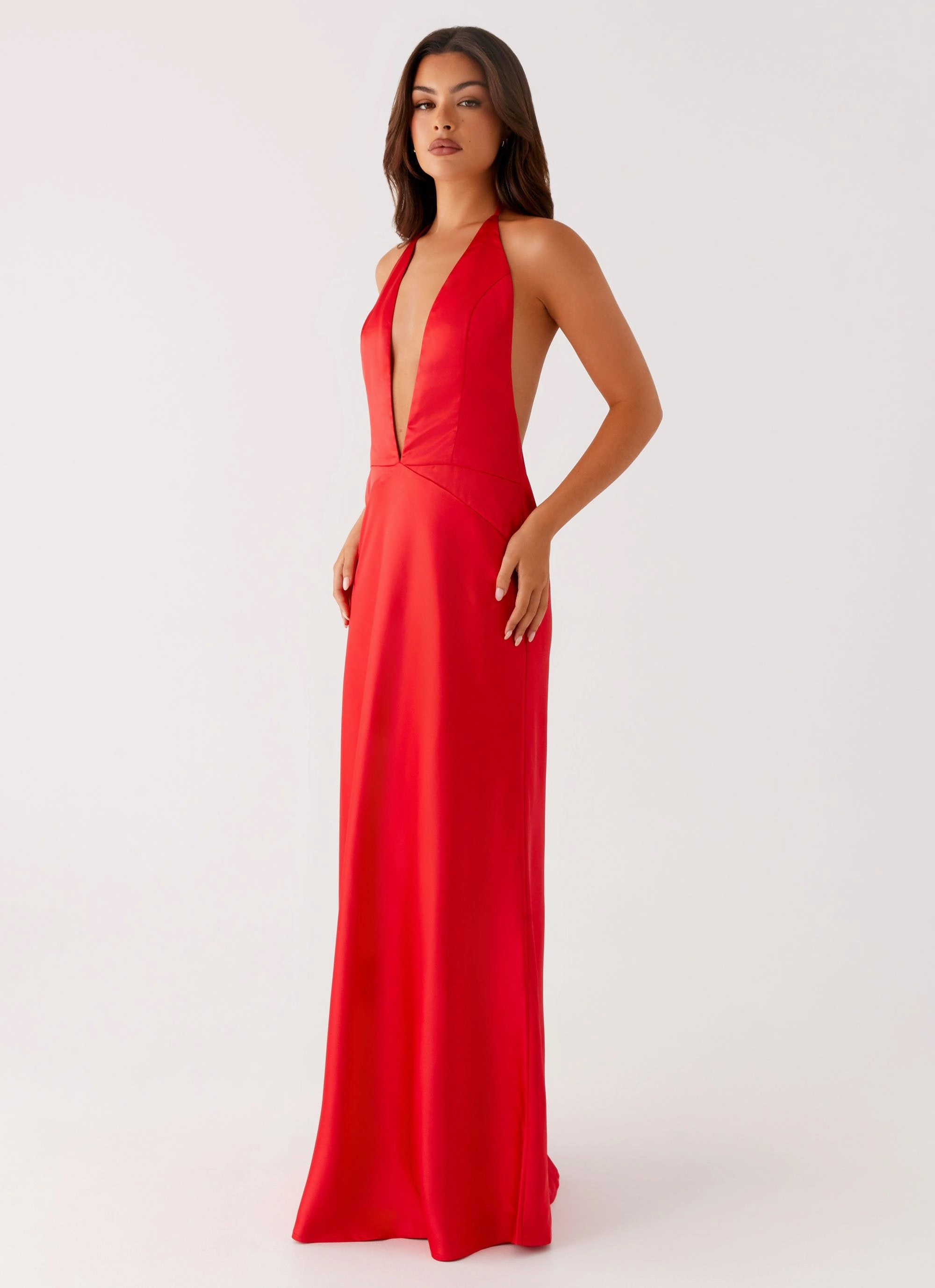 Idol Maxi Dress - Red Smooth silhouette