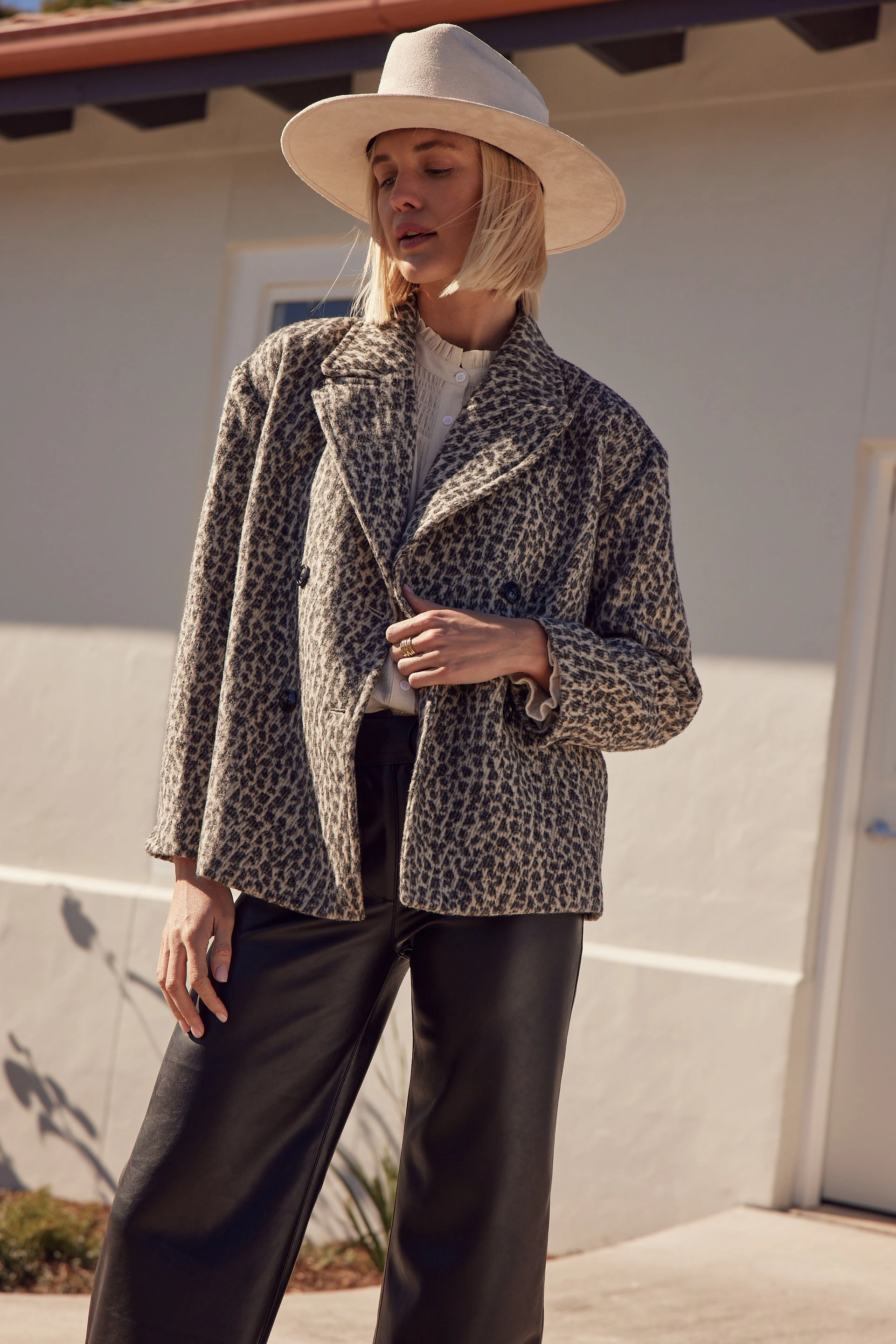 Pastel Shade Weight Distribution System Zoe - AW25-SPI Spire Coat