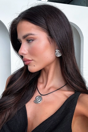 Cove Earrings - Silver Mesh Lining