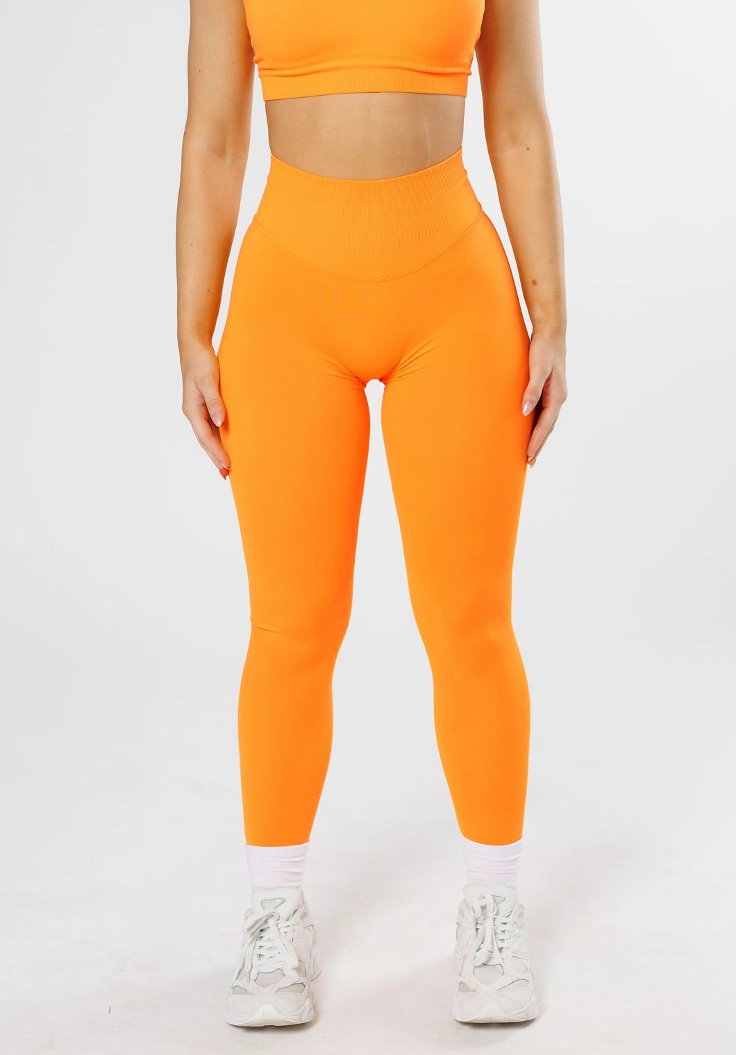 Motion Ease Fit Essential CurveFlex Hourglass Sculptseam? Plus Seamless Legging Apricot
