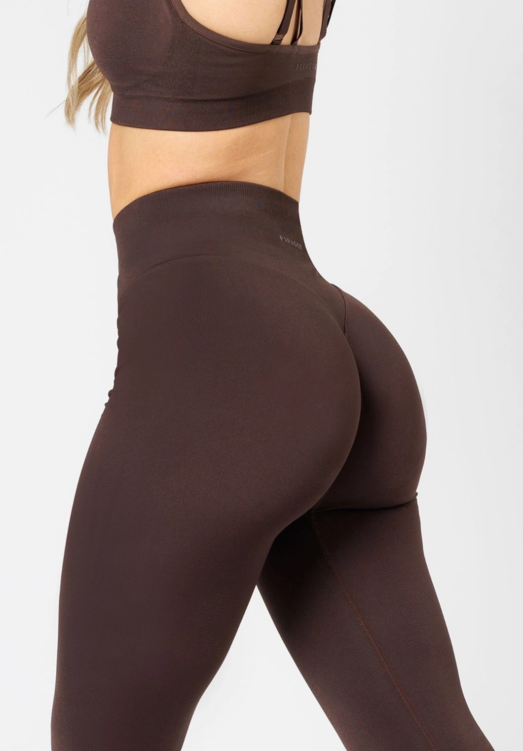 Fitness Lover Fade Resistant Flattering Silhouette CurveFlex Hourglass Sculptseam? Plus Seamless Legging Walnut