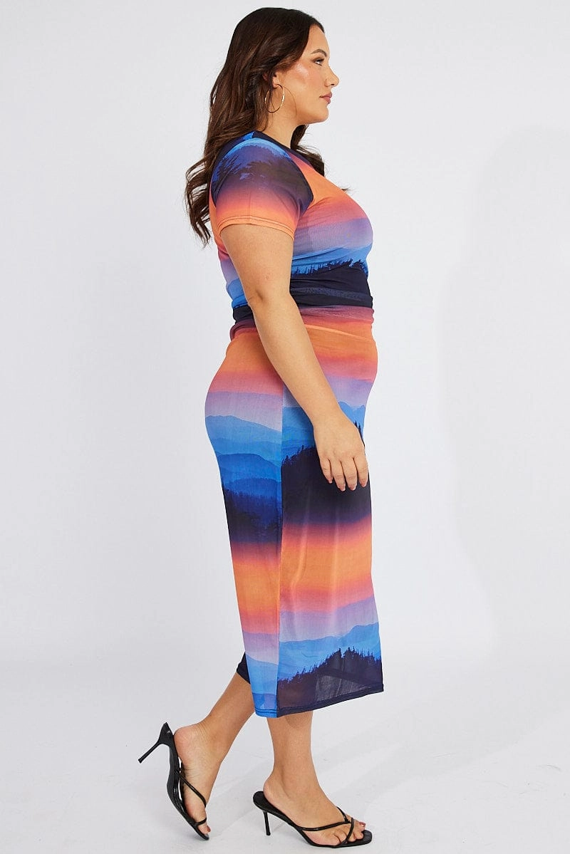 Influencer-Style Multi Abstract Bodycon T-shirt Landscape Midi Dress