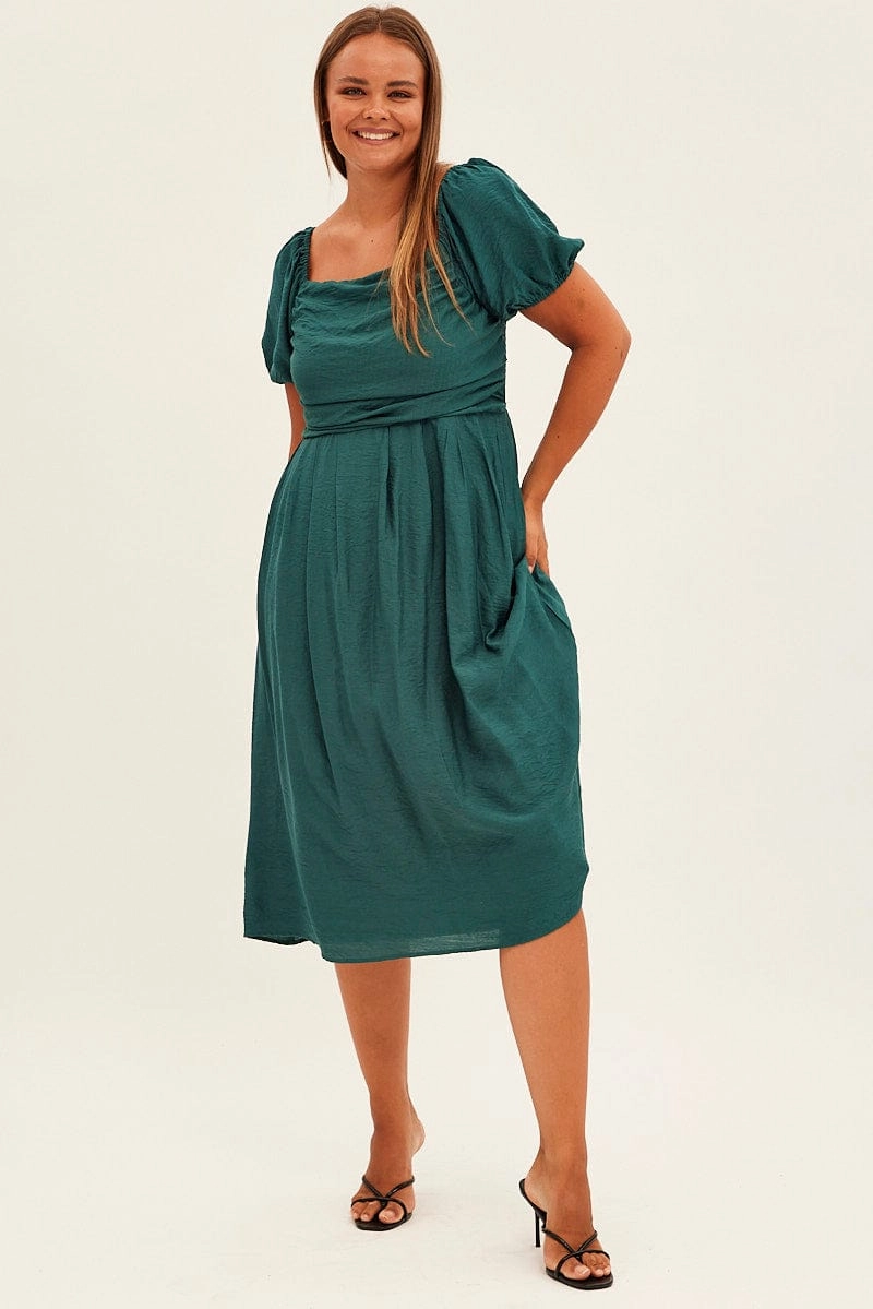 Classic and Modern Green Midi Dress Puff Sleeve Square Neck Lined Textured