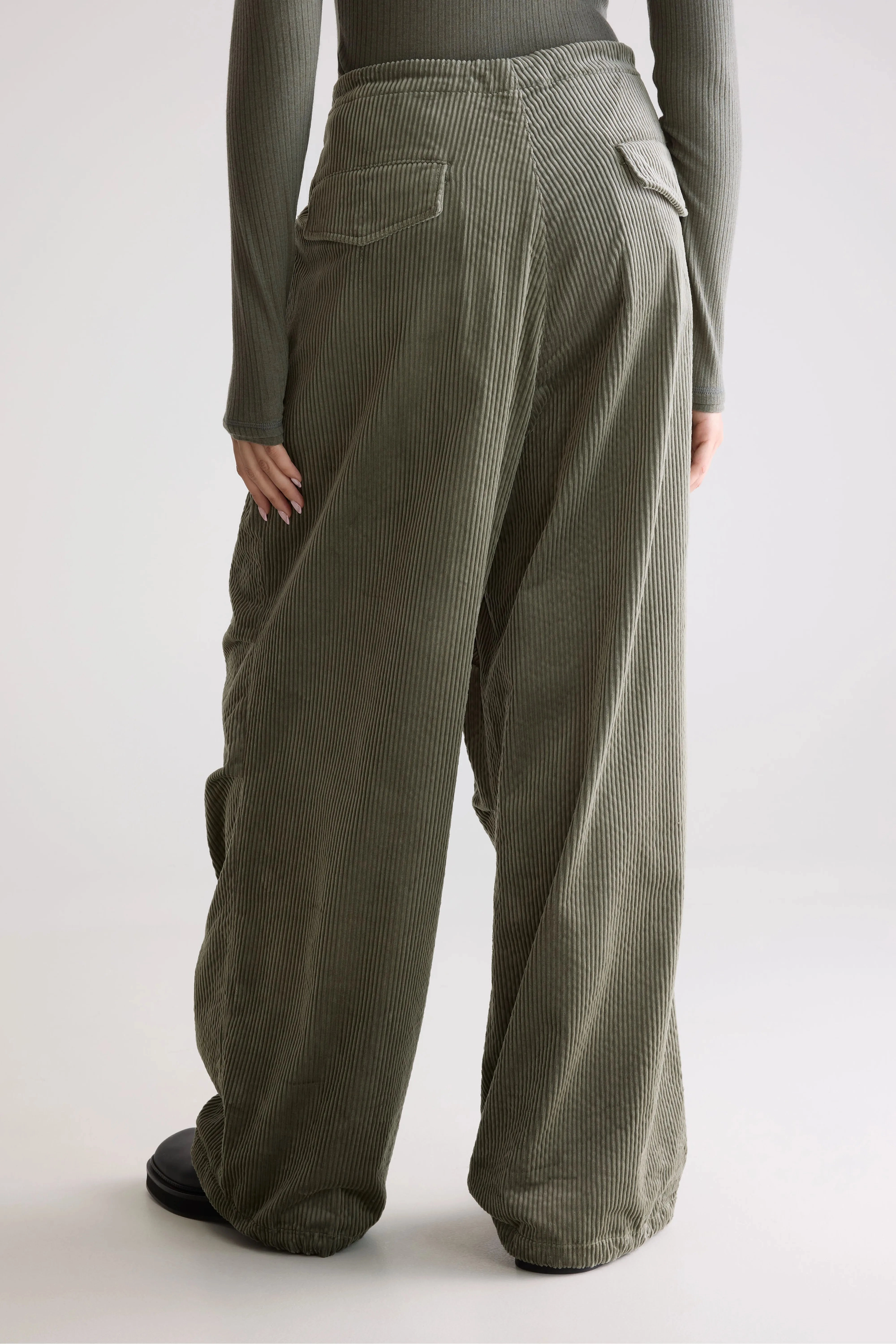 Rayon drape Jicko baggy trousers (252 / W / SAGE)