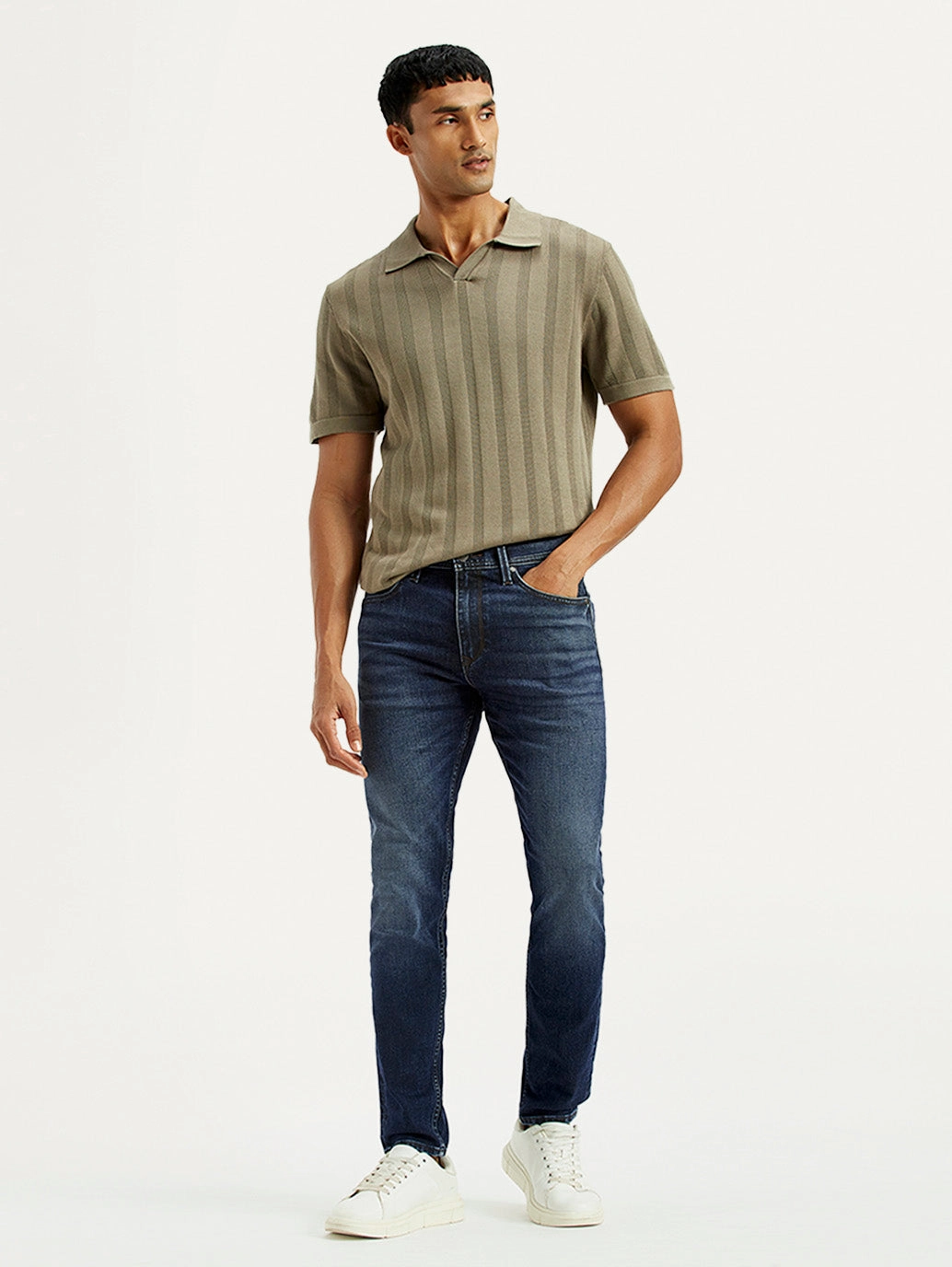 Sharp Silhouette Clean Fit Men's Redloop 512 Dark Indigo Slim Tapered Fit Mid Rise Jeans