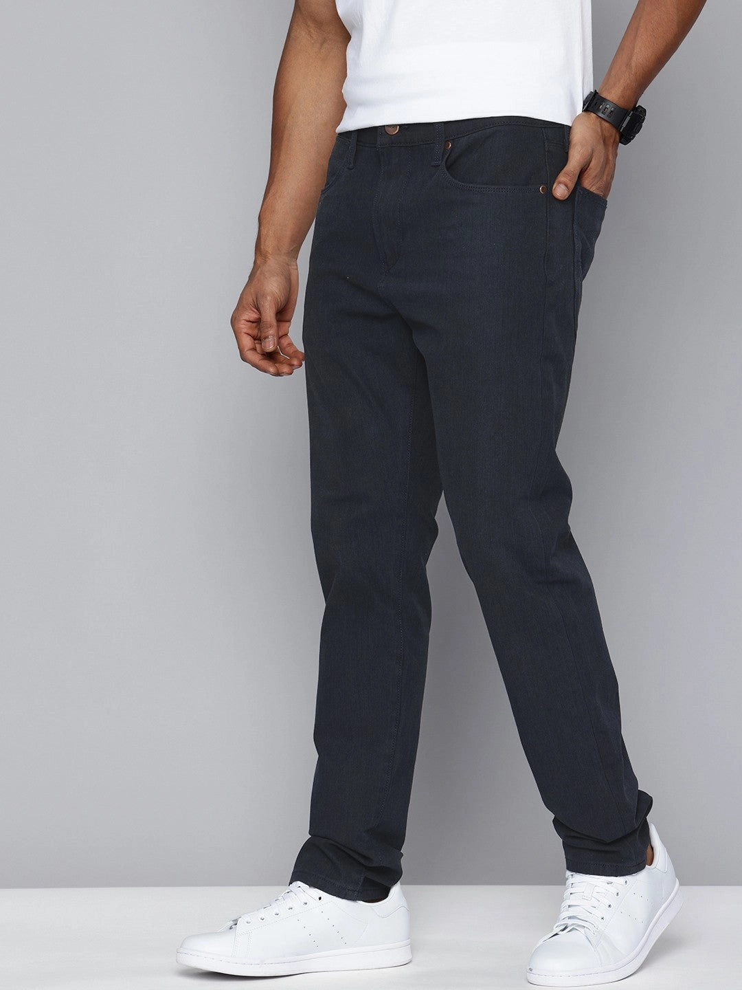 Men's Redloop 512 Navy Blue Slim Tapered Fit Mid Rise Jeans Flexible Waistband Construction Tailored Style