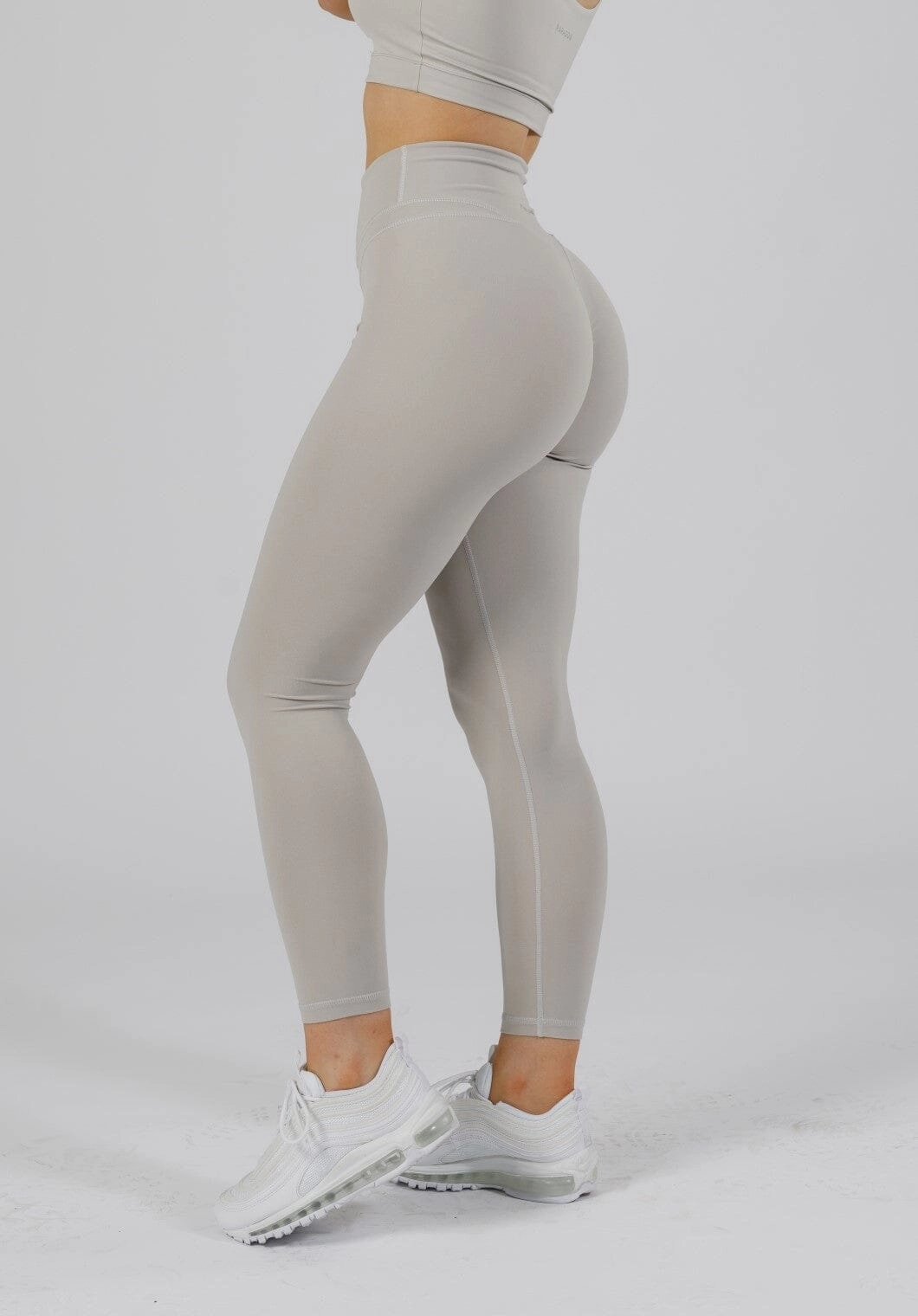 Chic Performance RecStretch? Levitate Sculptseam? Plus Legging Death Valley
