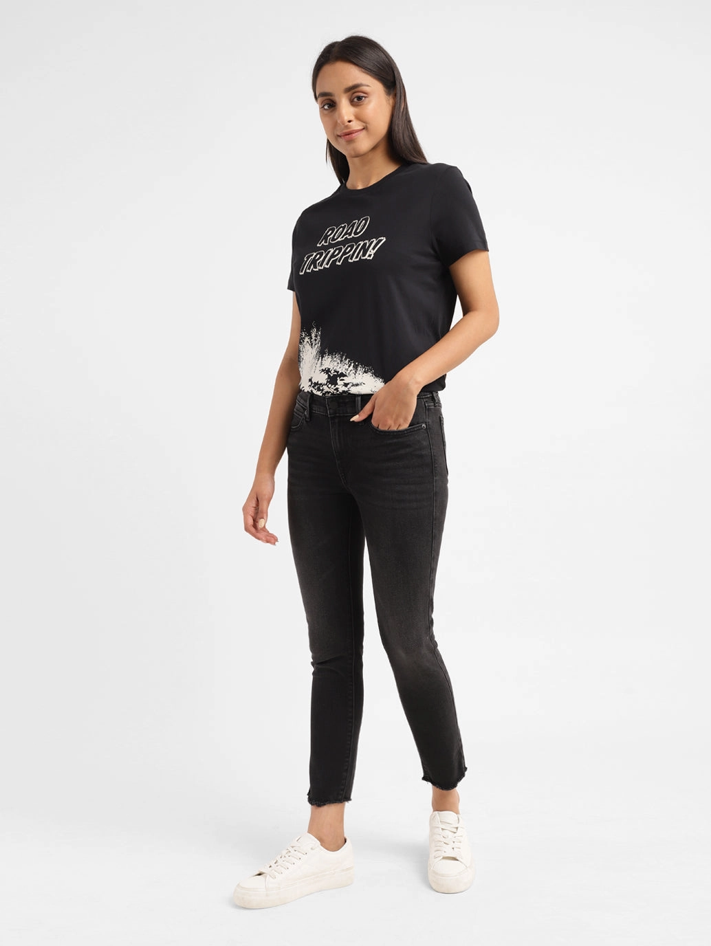 Women's 711 Black Skinny Fit Mid Rise Jeans Lightweight Urban Explorer Smart Fit Design