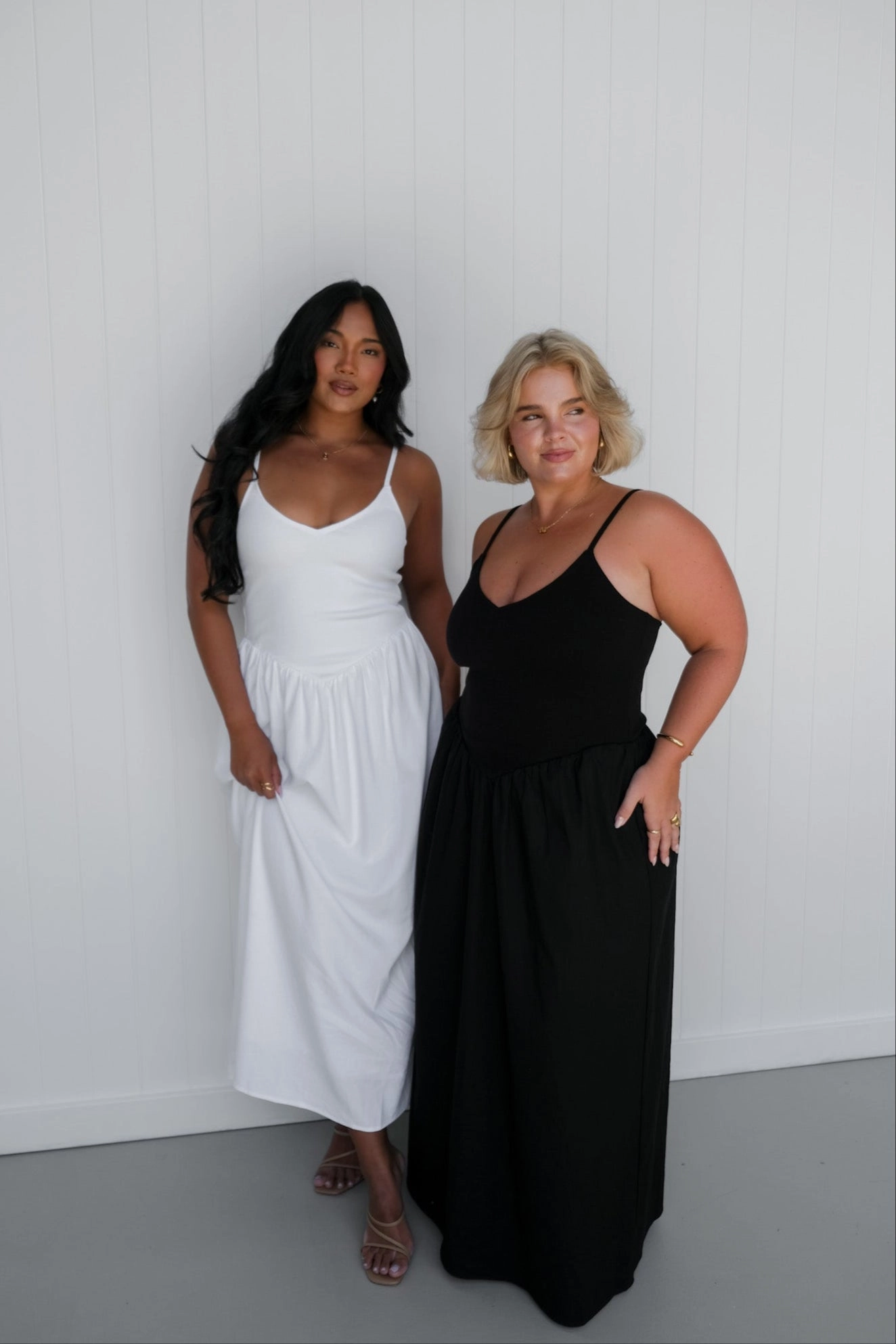 YARA DRESS WHITE Comfortable Silhouette