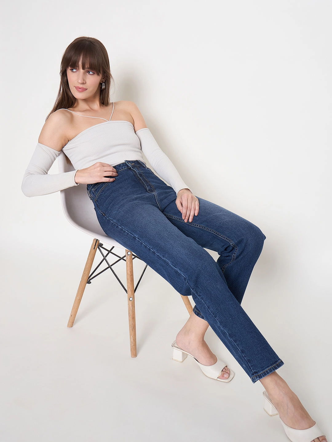 Madame Cotton Blend Rolled Hem Dark Blue Straight Denim Jeans Party Look Modern Minimalist Date Night Sunny Vibes