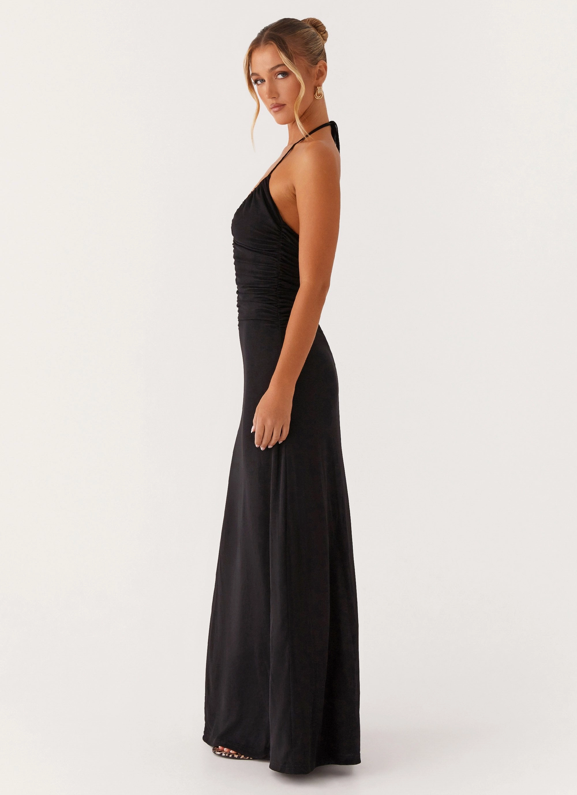 Delicate Edge Sleek Form Kansas Maxi Dress - Black