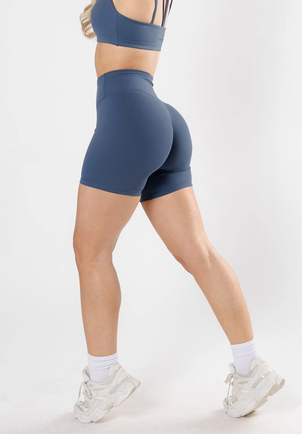 RecStretch? Original Sculptseam? Plus Short 6" Water Sign Exclusive item Odor Control Technology