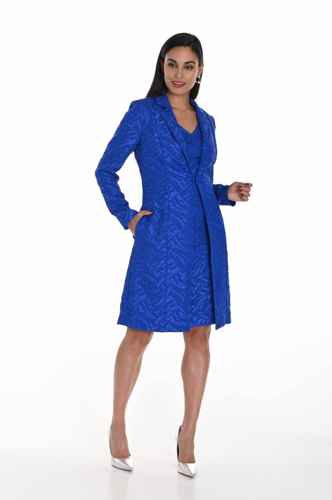 Frank Lyman - 249292 Textured Longline Coat Ergonomic Tailoring Non Irritating Seams