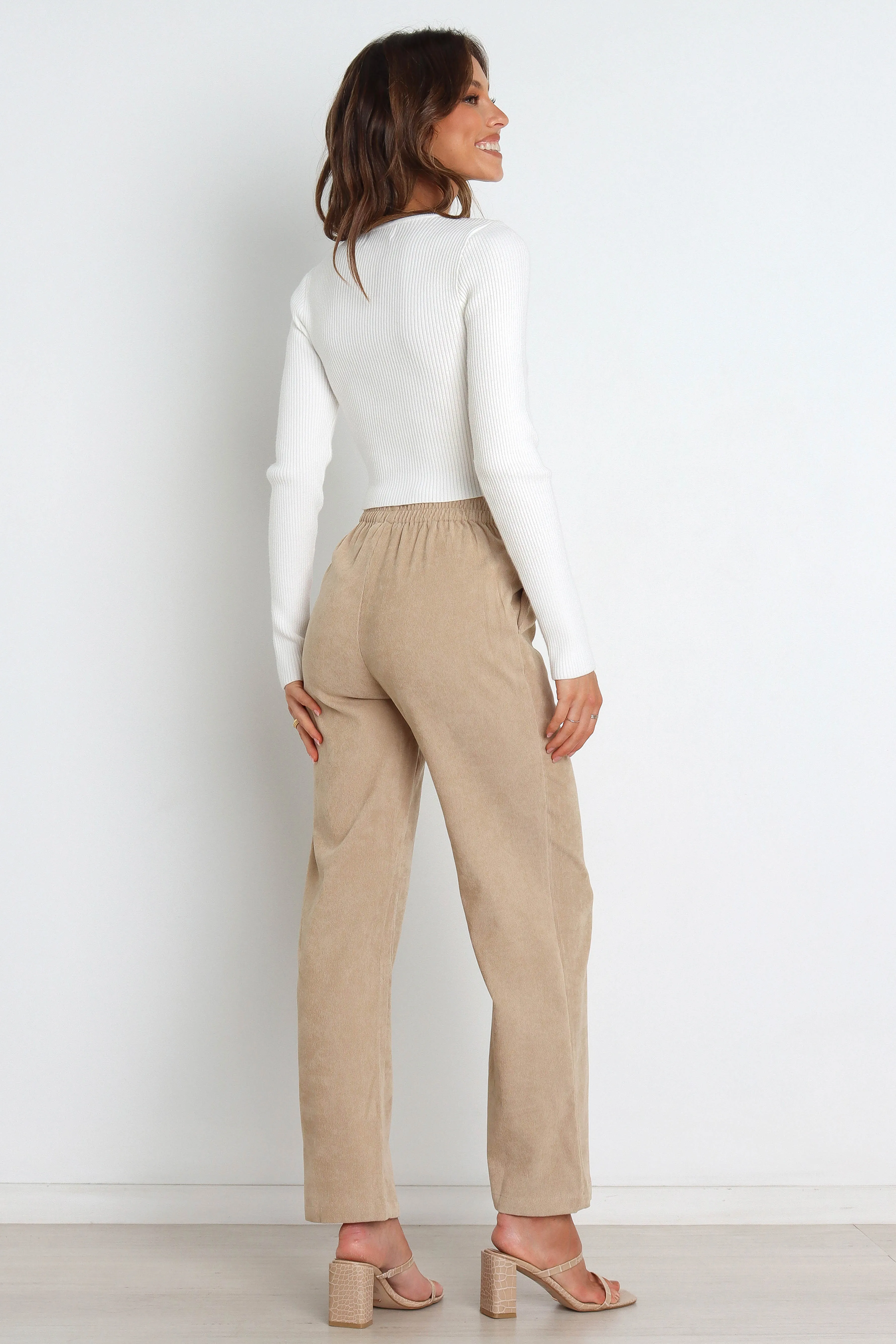 Soft Apparel Classic Casual Provence Knit Sweater - White