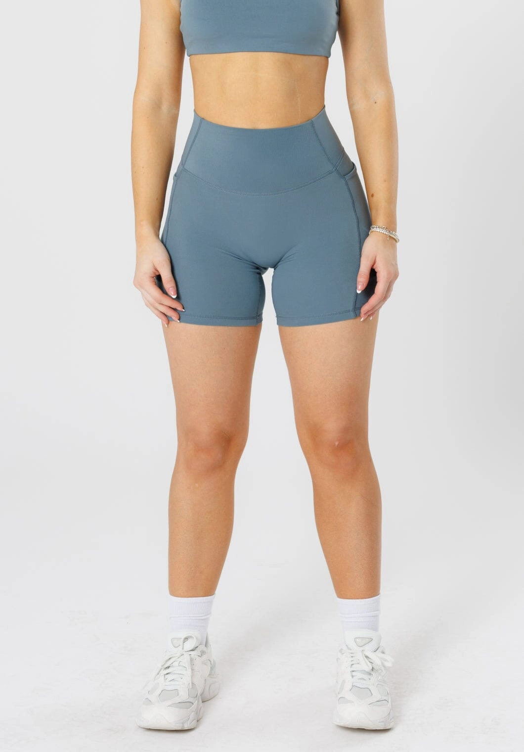 Reluna Empower Sculptseam?  Plus Pocket Short 6?? Slate No Ride Up