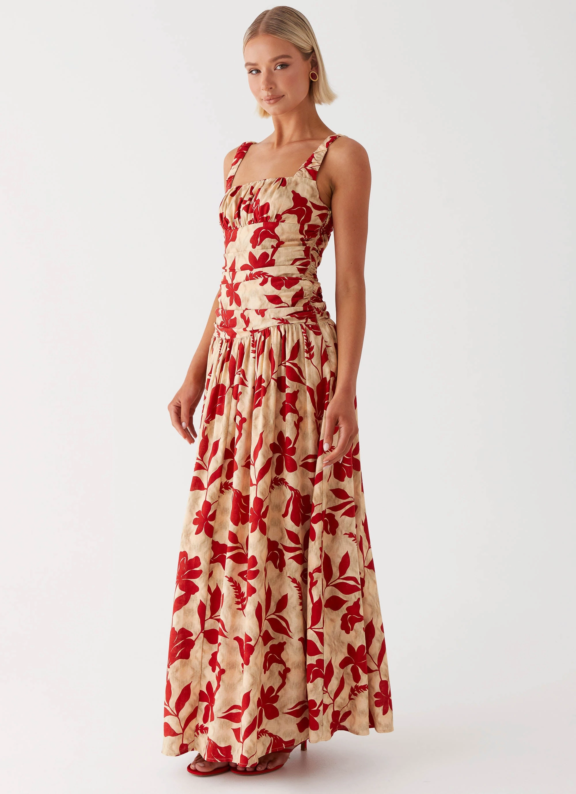 Zinna Linen Maxi Dress - Red Beachwear Cloud Light