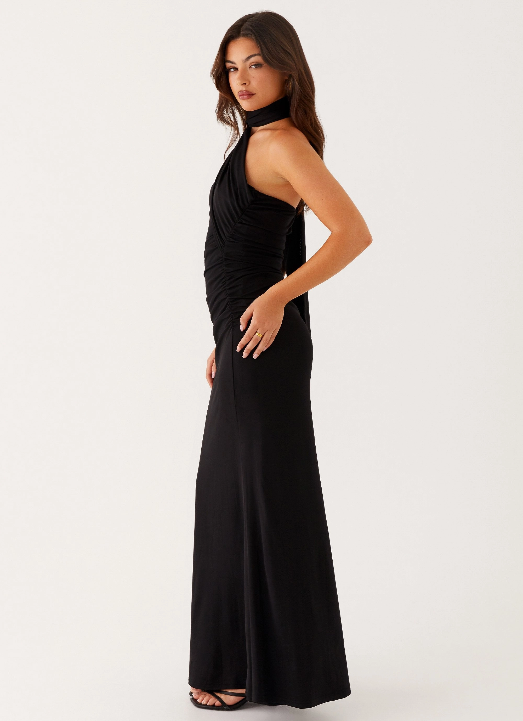 Minimal Comfort Vibrant Movement Songbird Maxi Dress - Black