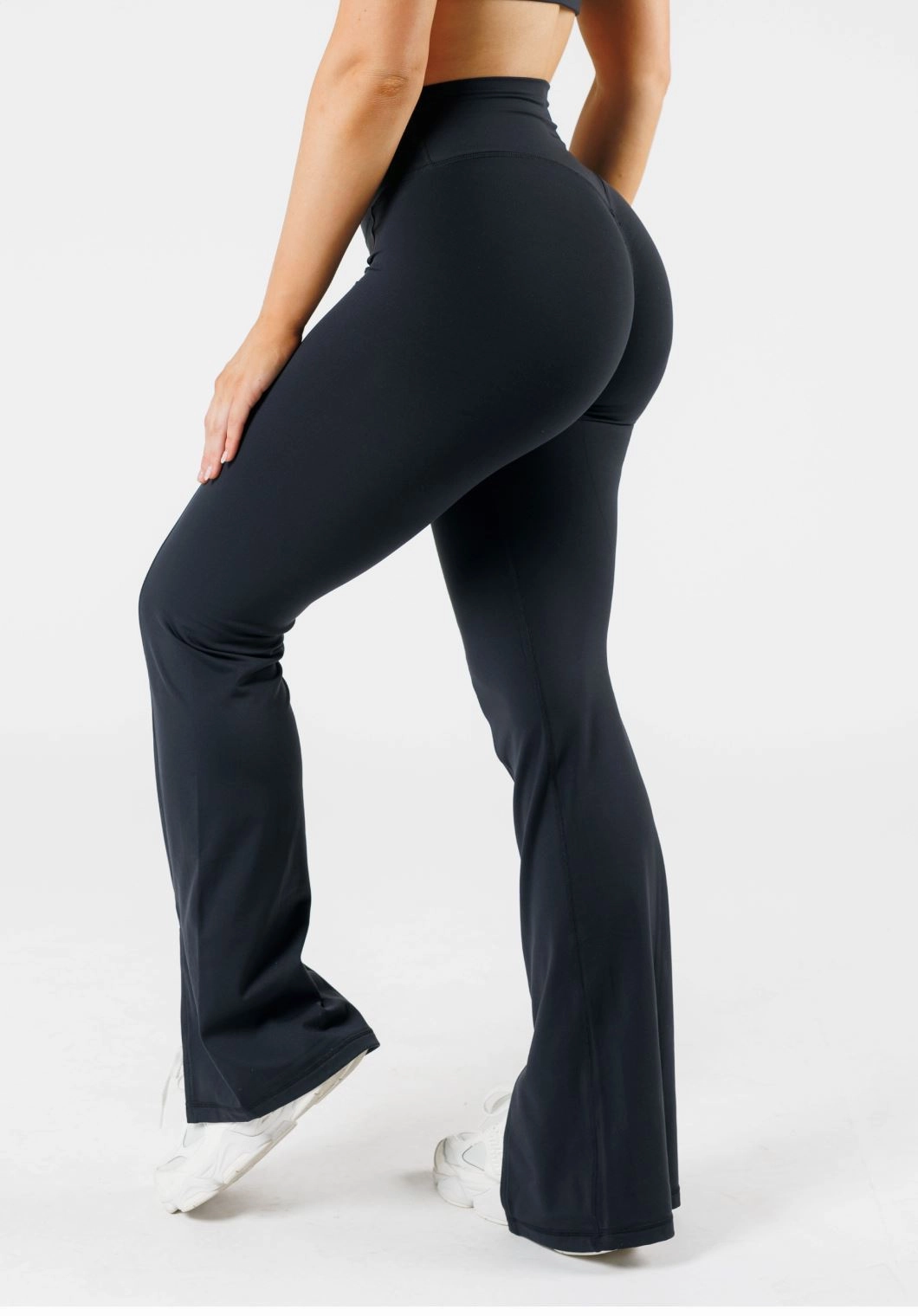Light Fit FormLux Front Slit Sculptseam? Plus Flare Legging 32" Black