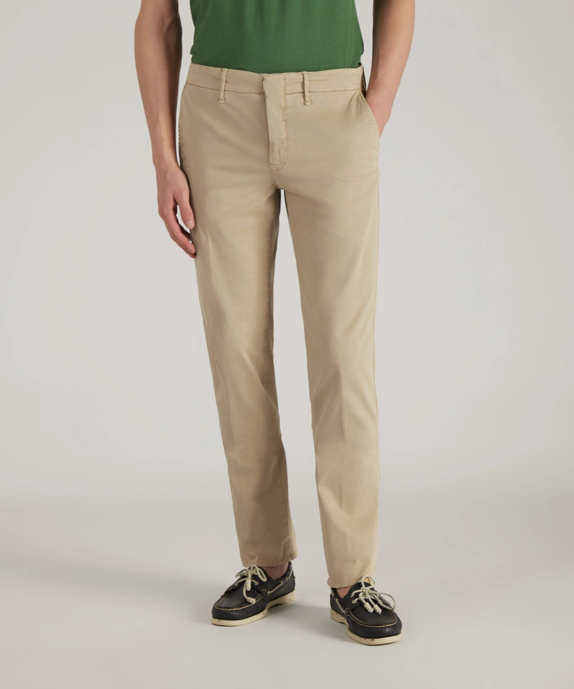 Slim-fit certified stretch gabardine trousers QuickDryTechnology