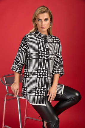 Tagless Neckline Design Frank Lyman - 234107U Geometric Jacket